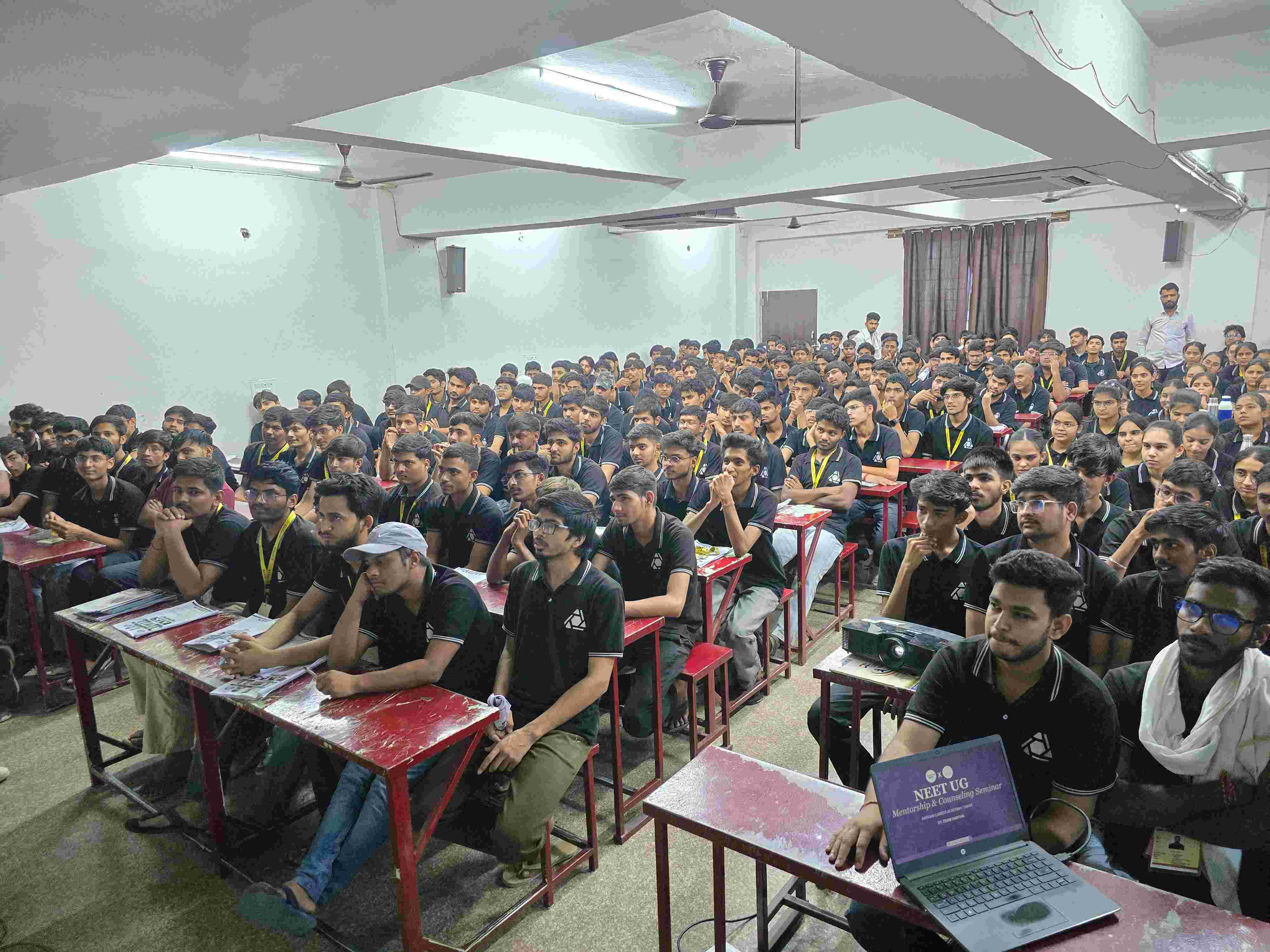 Offline Seminar at Sikar 2