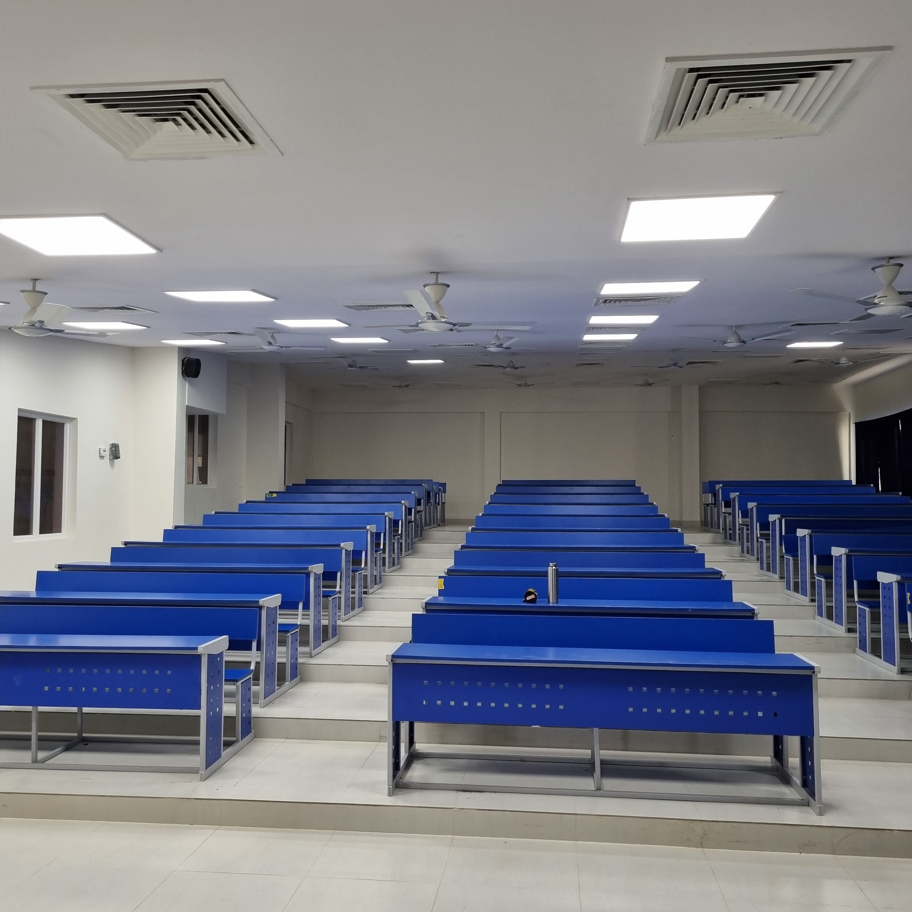 Government Medical College (SRMMCH), Bhawanipatna campus view 8