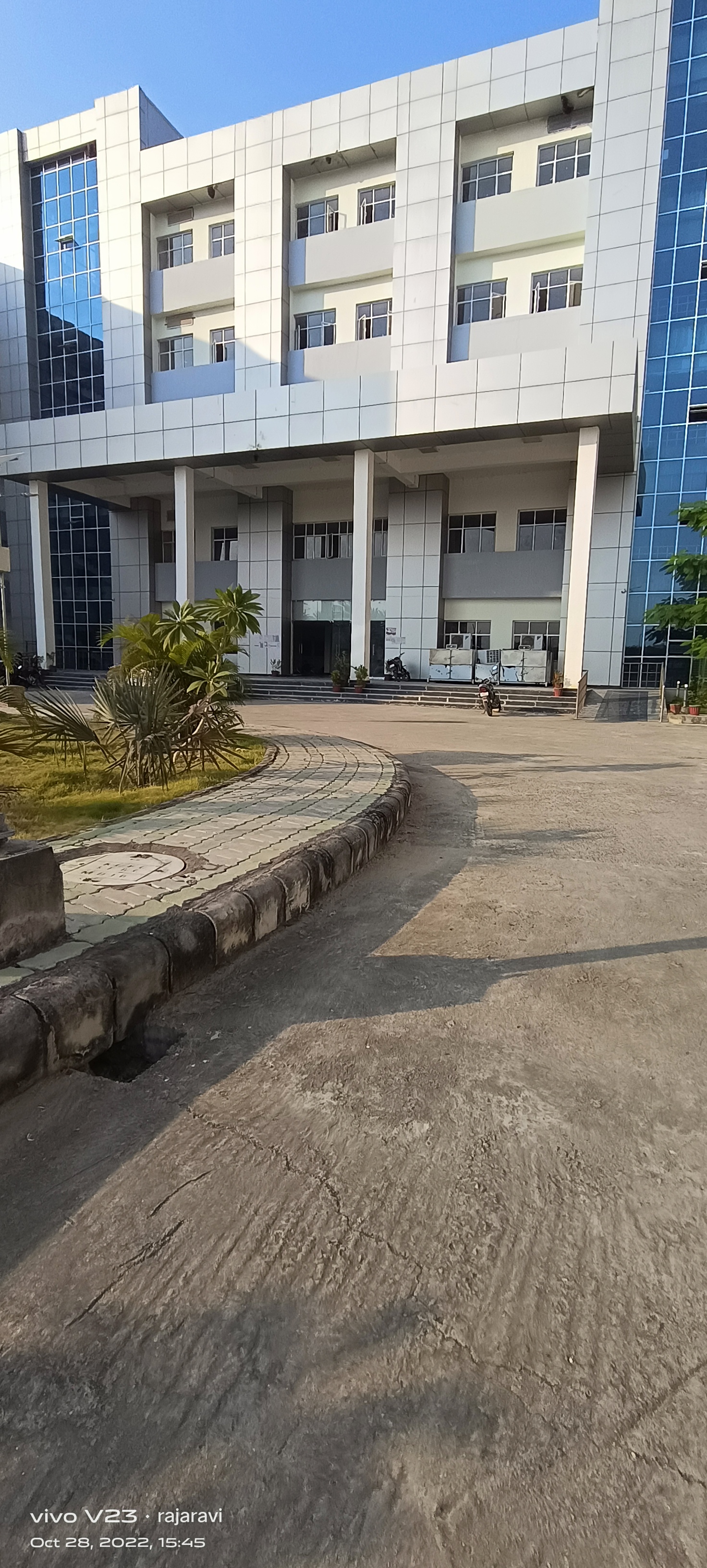 Medinirai Medical College, Palamu campus view 4