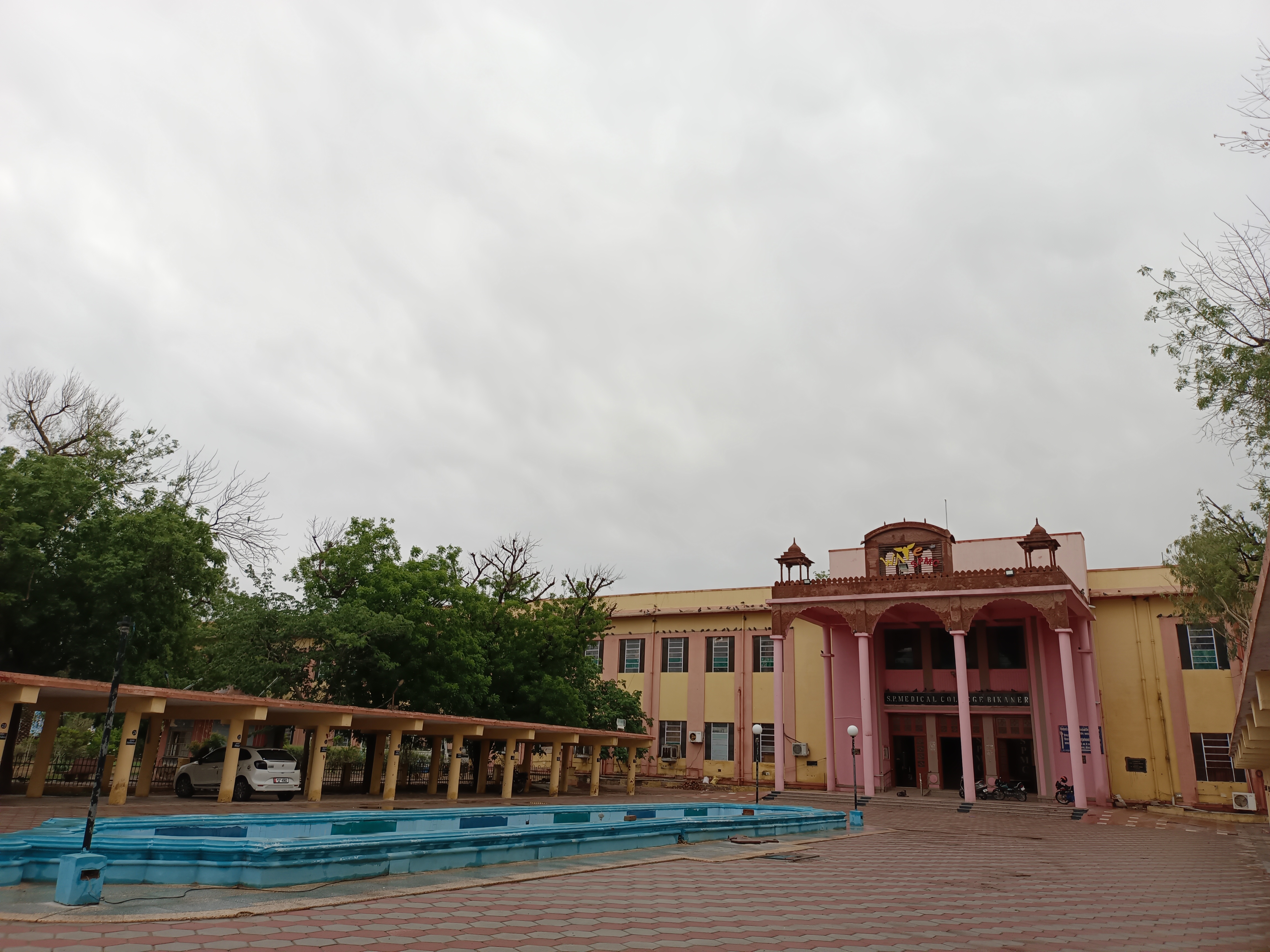 Sardar Patel Medical College, Bikaner
 campus view 5