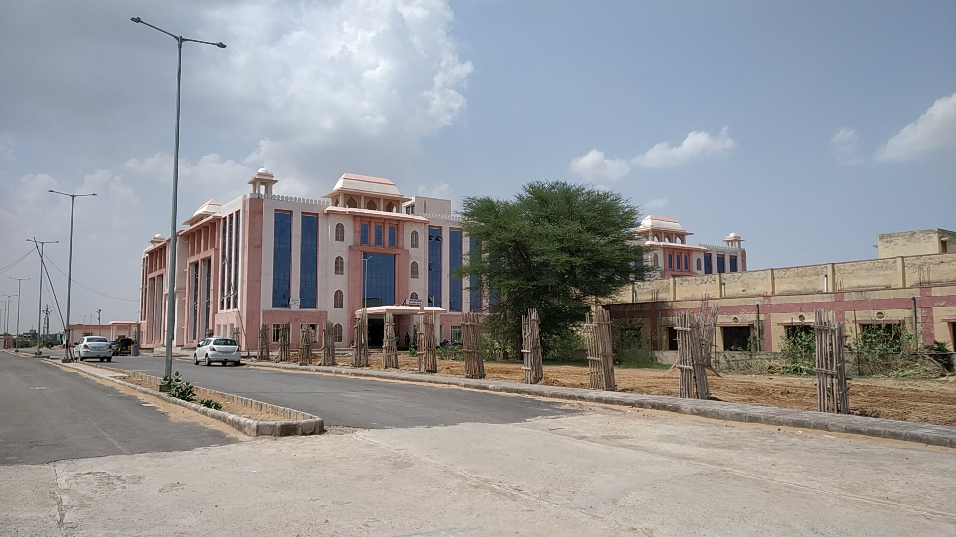 Government Medical College, Churu
 campus view 3