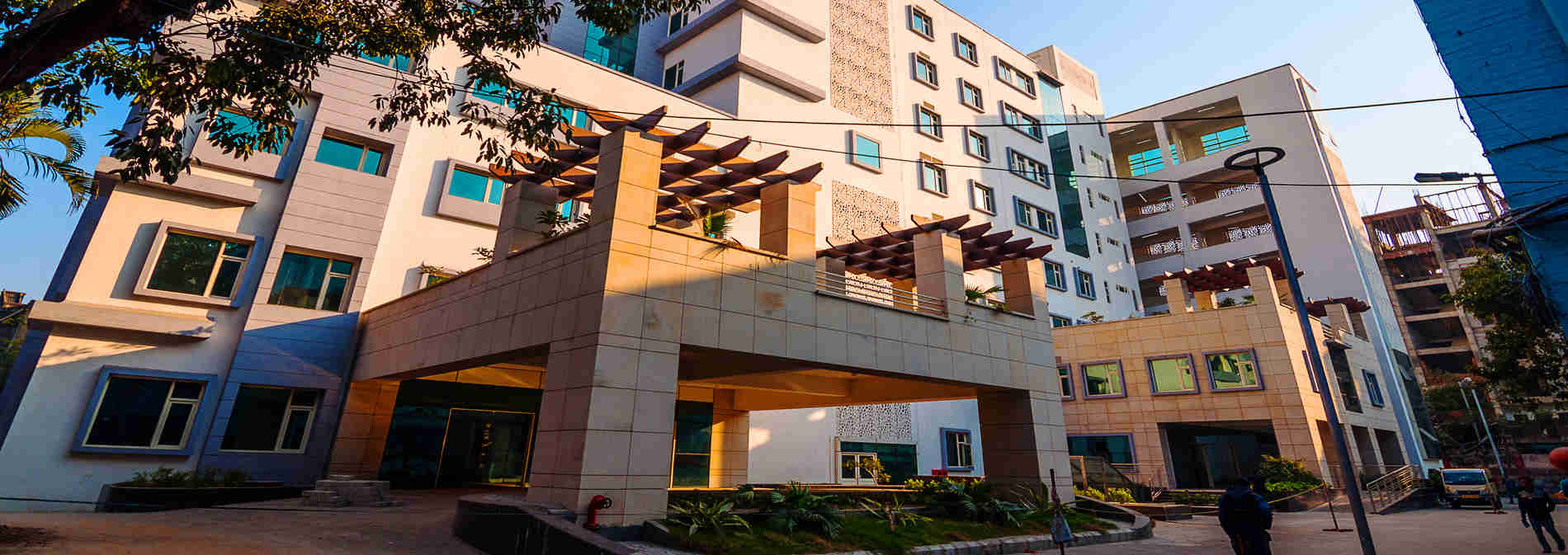 Medical College, Kolkata campus view 1