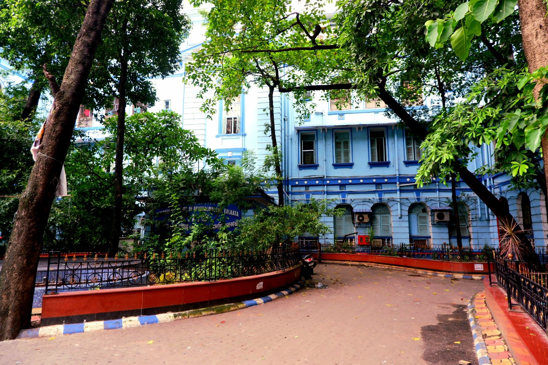 Medical College, Kolkata campus view 7