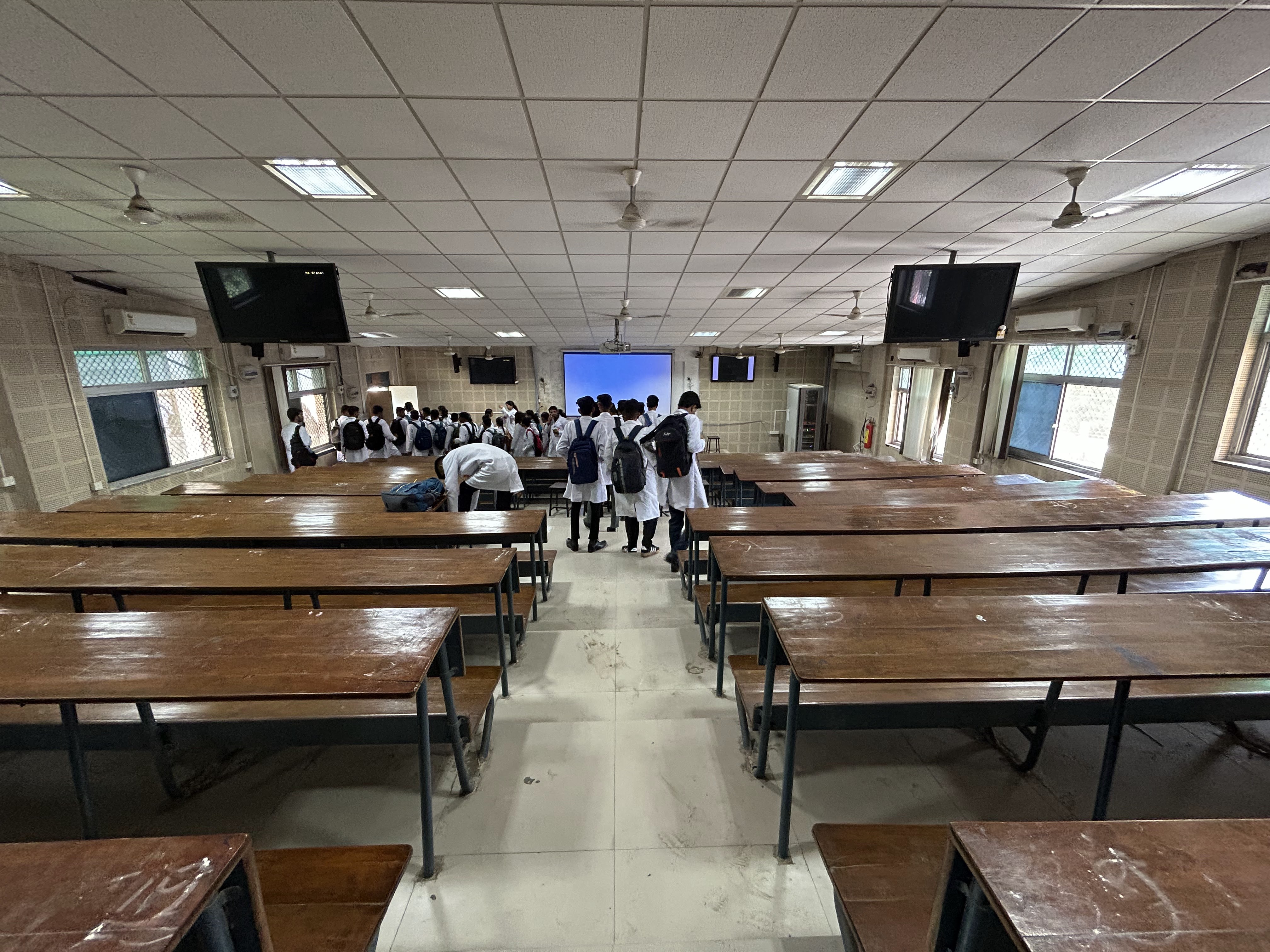 Jawaharlal Nehru Medical College, Ajmer
 campus view 5