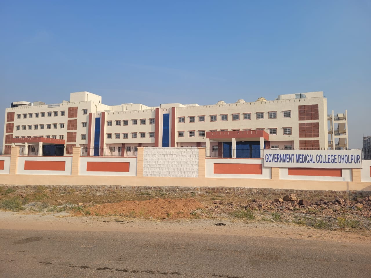 Government Medical College, Dholpur
 campus view 7
