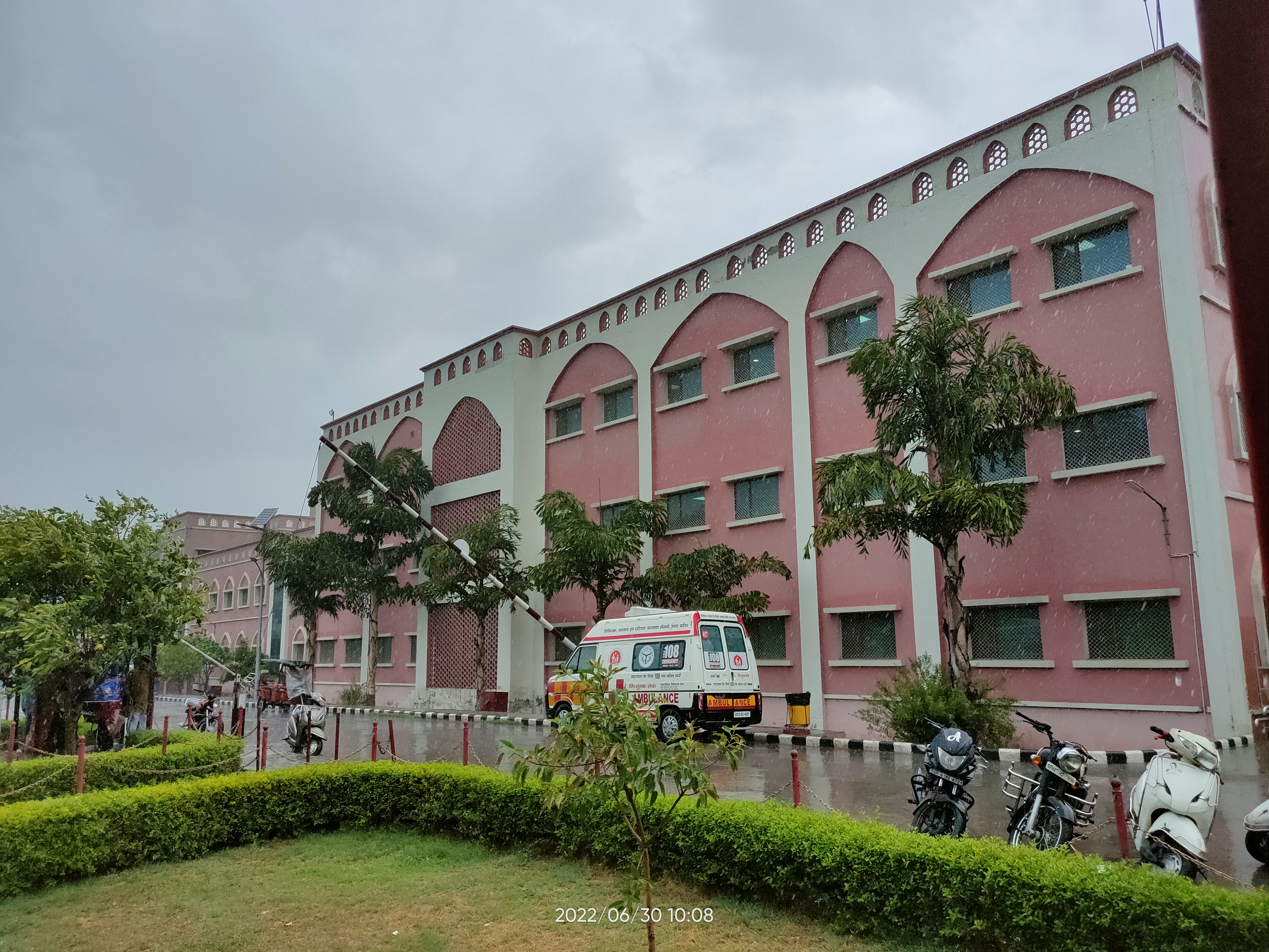 College Campus Image