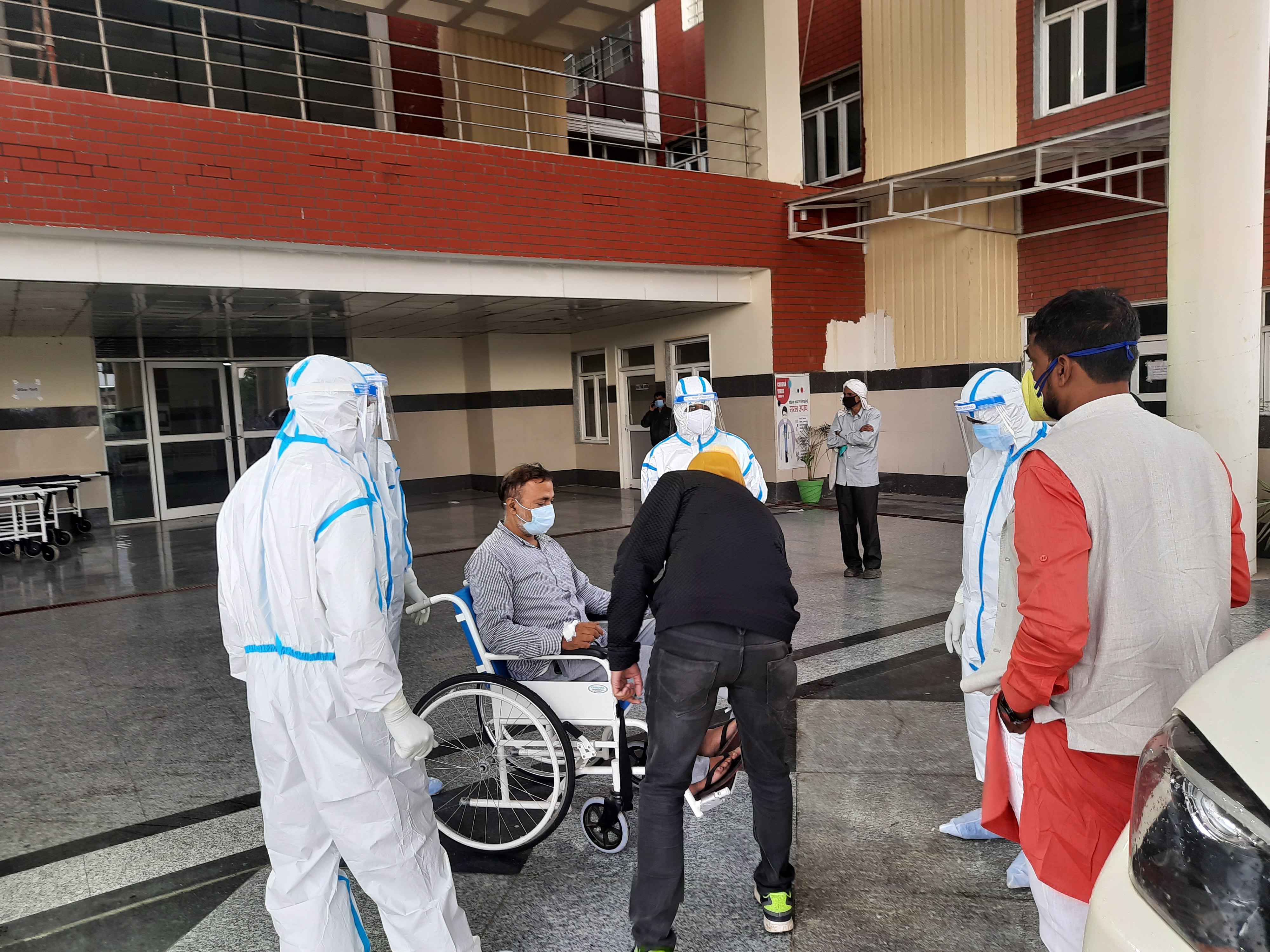 BRD Medical College, Gorakhpur
 campus view 9