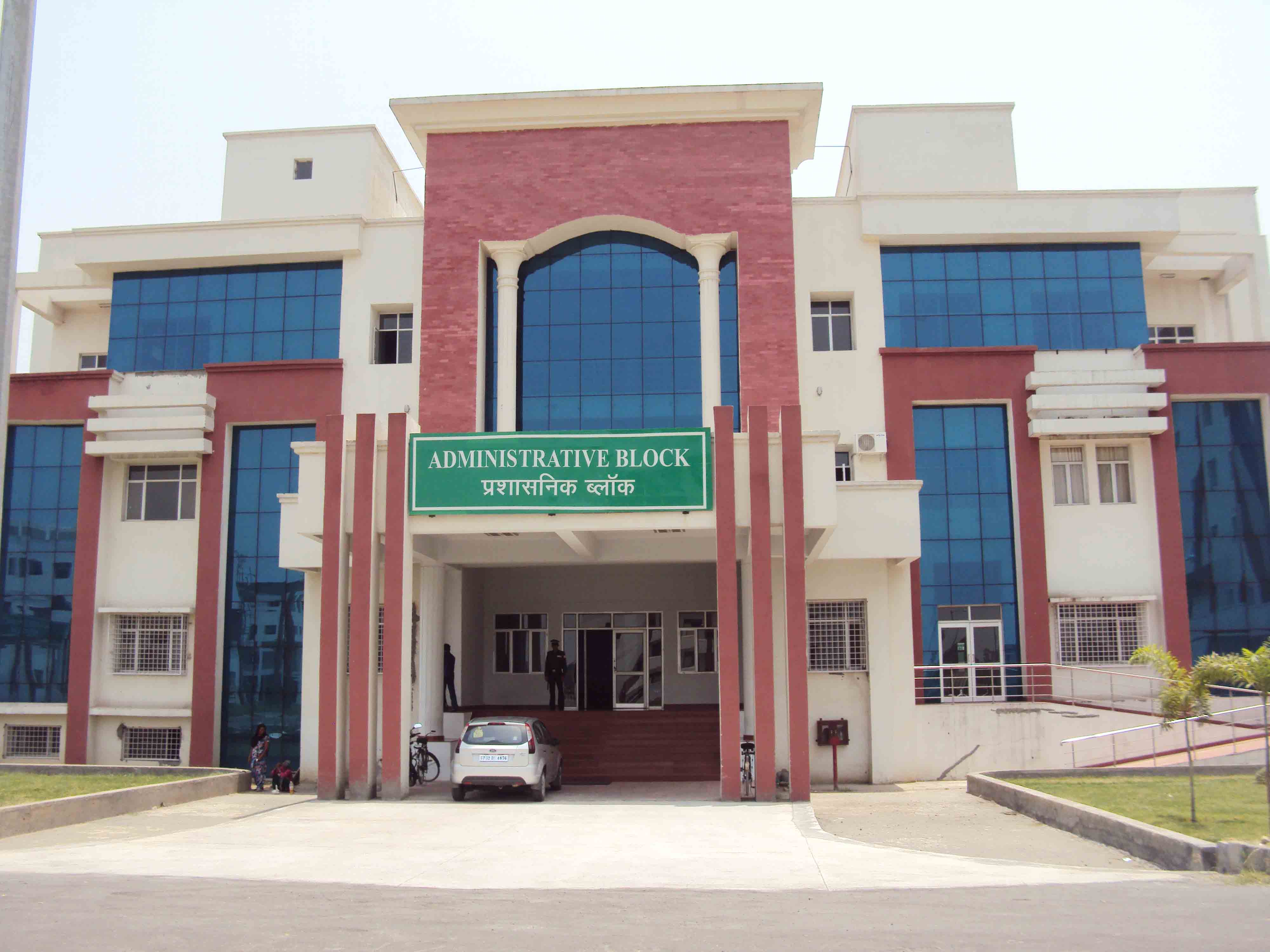 Shaikh-UL-Hind Maulana Mahmood Hasan Medical College, Saharanpur
 campus
