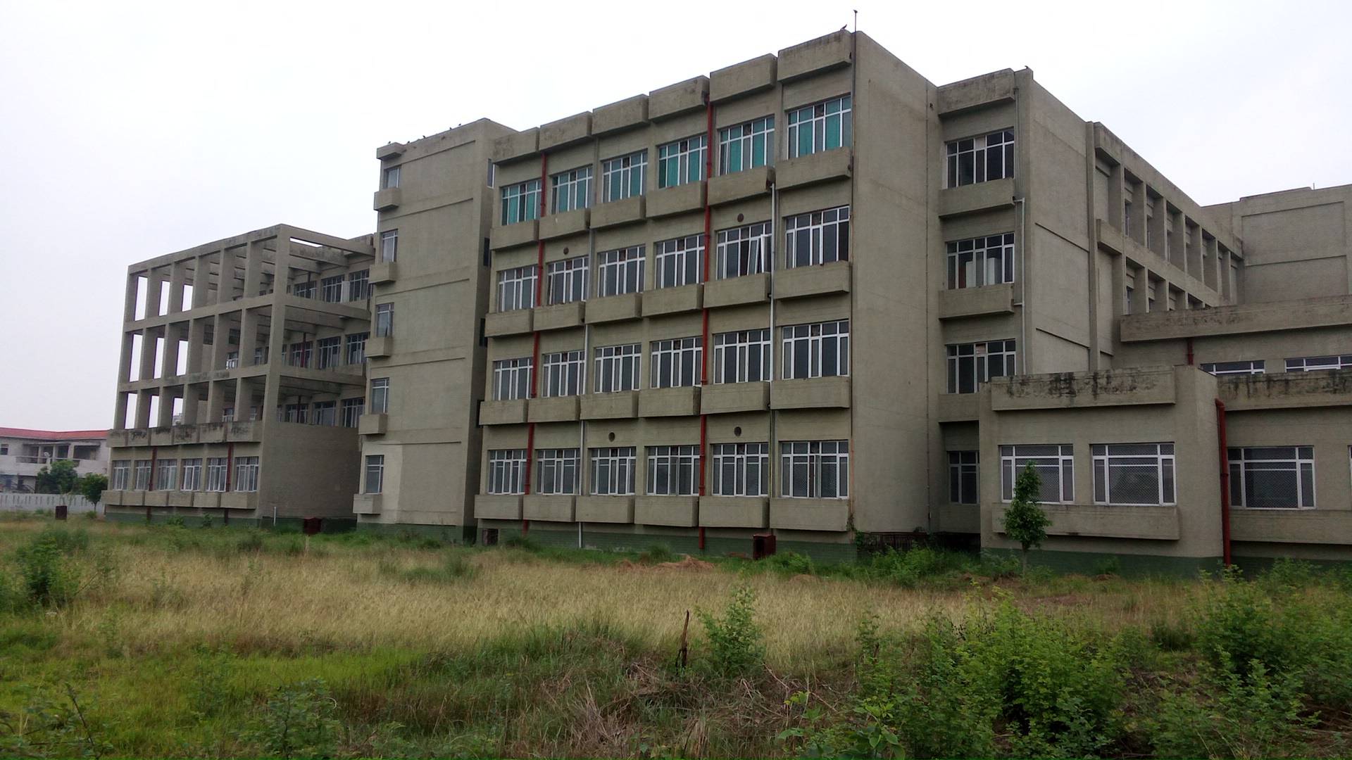 Government Medical College & Super facility Hospital, Azamgarh
 campus view 2