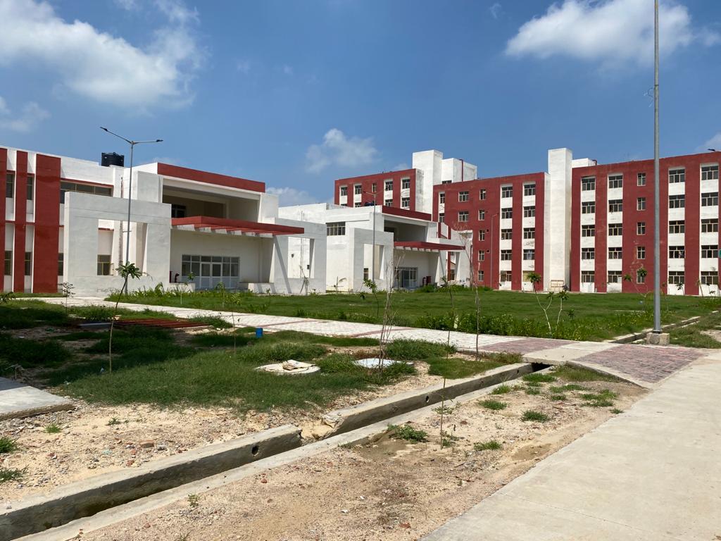 Government Medical College, Firozabad
 campus view 3