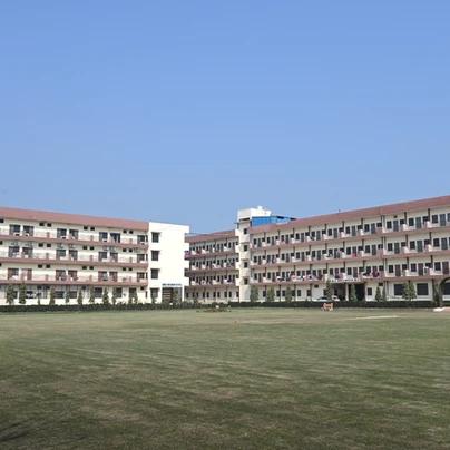 Varun Arjun Medical College, Shahjahanpur
 campus view 2