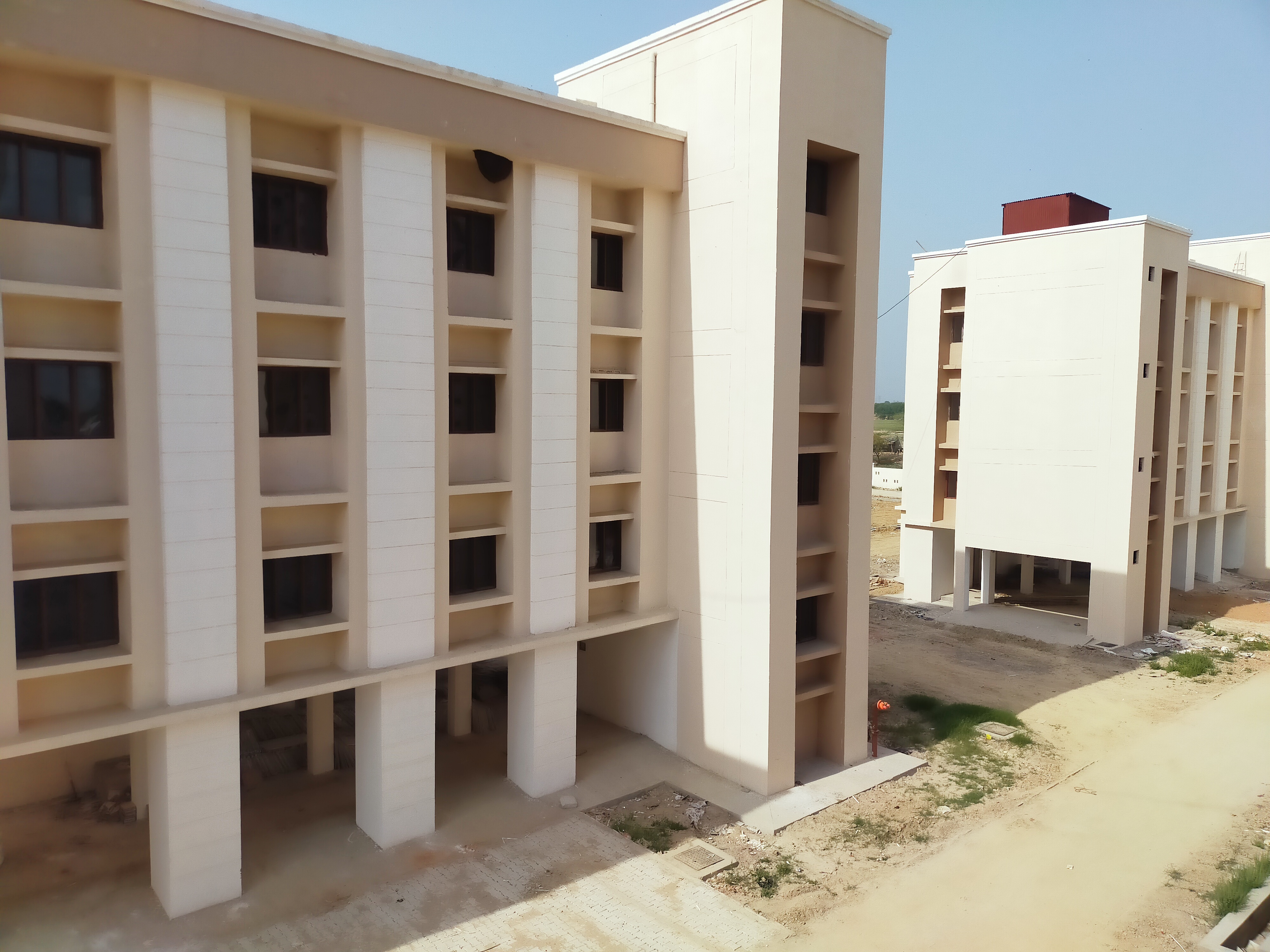 Autonomous State Medical College, Etah
 campus view 5