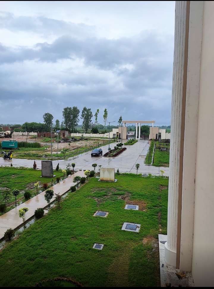 Autonomous State Medical College, Etah
 campus view 10