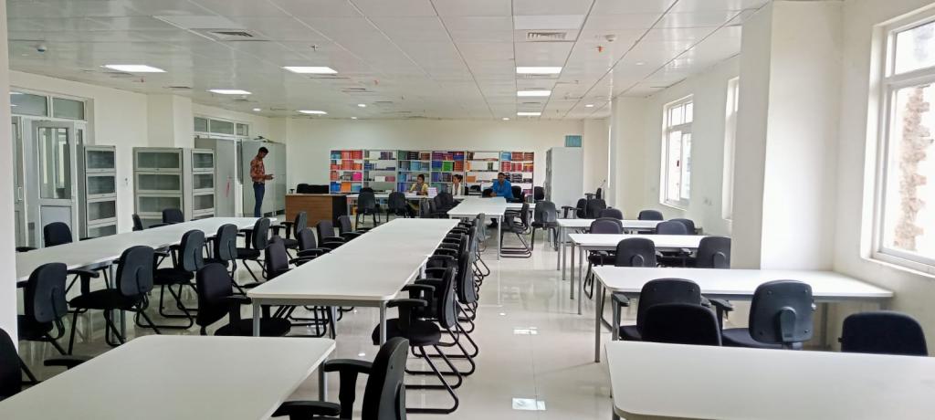 Uma Nath Singh Autonomous State Medical College, Jaunpur
 campus view 4