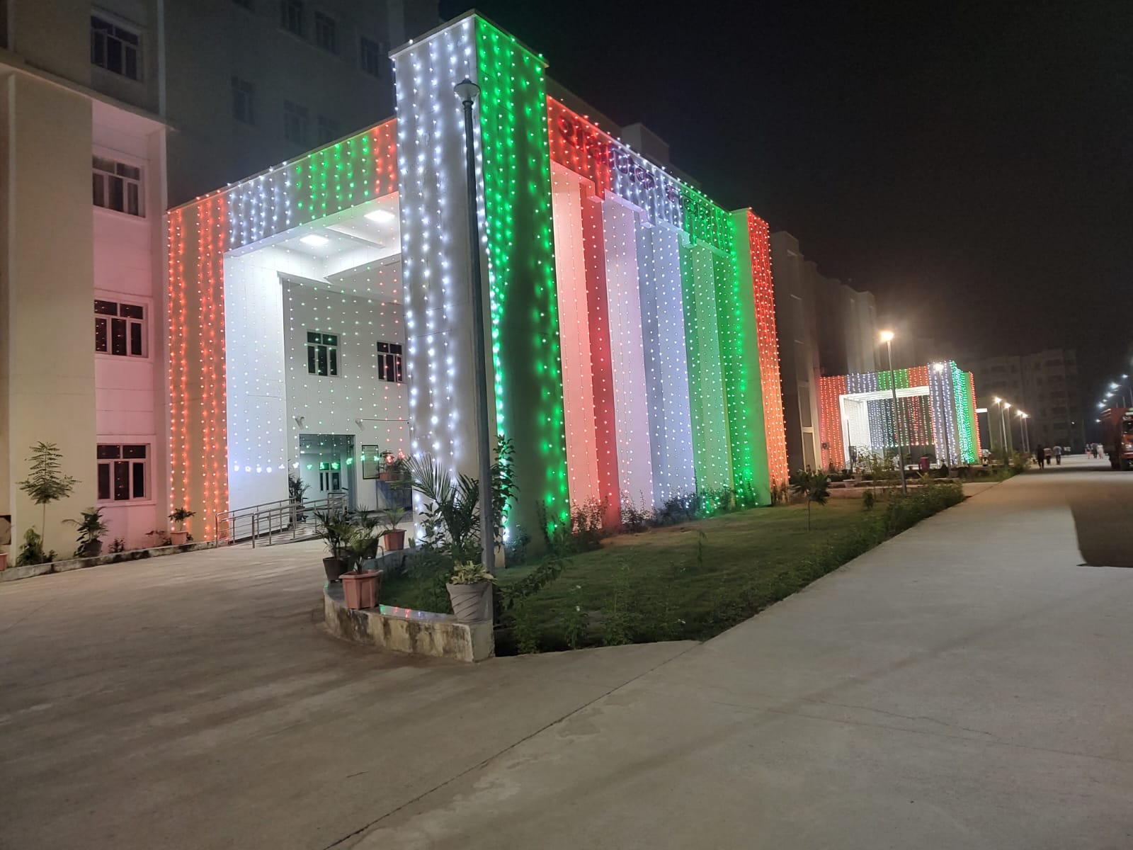 Autonomous State Medical College, Ghazipur
campus view 7