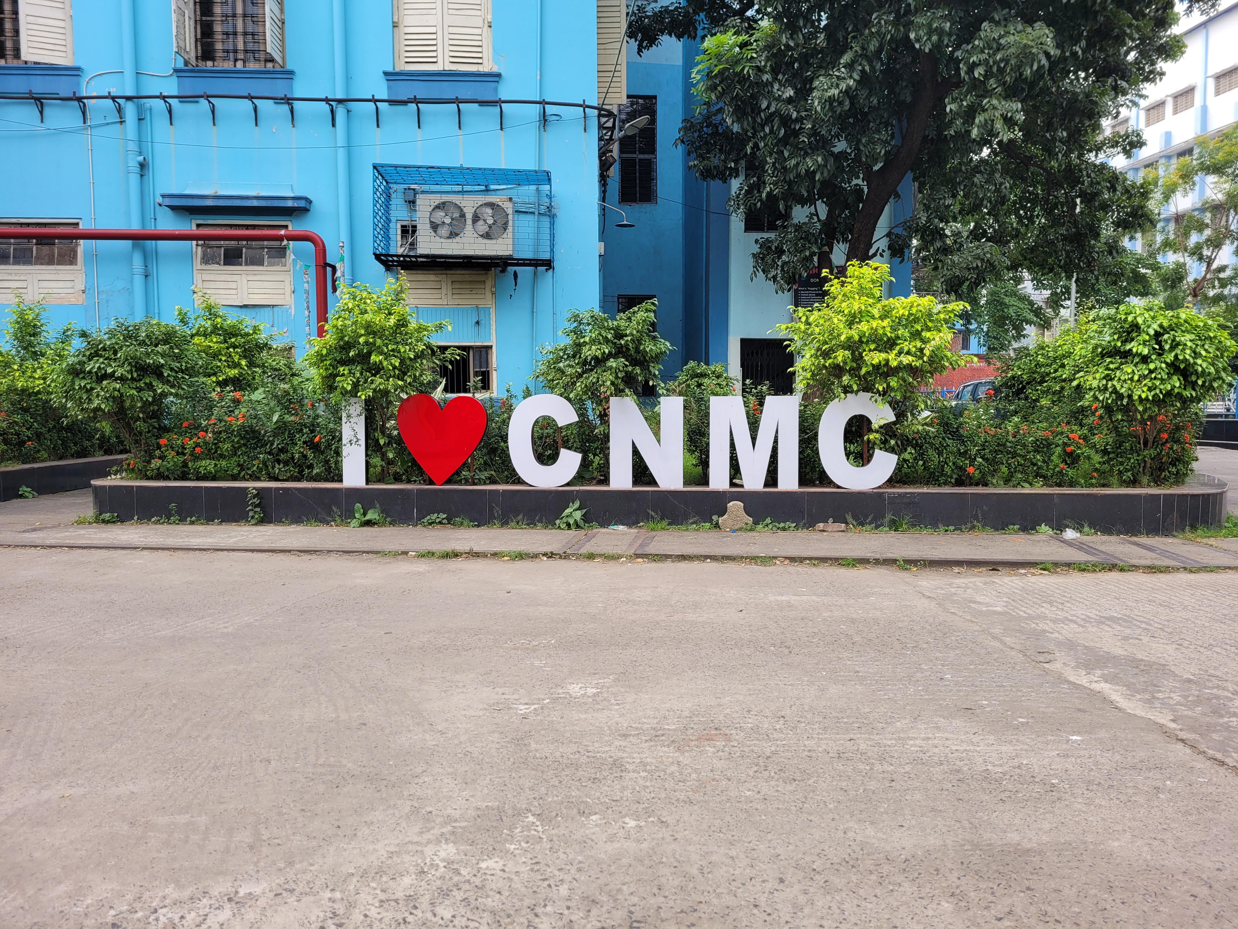 Calcutta National Medical College, Kolkata campus view 3