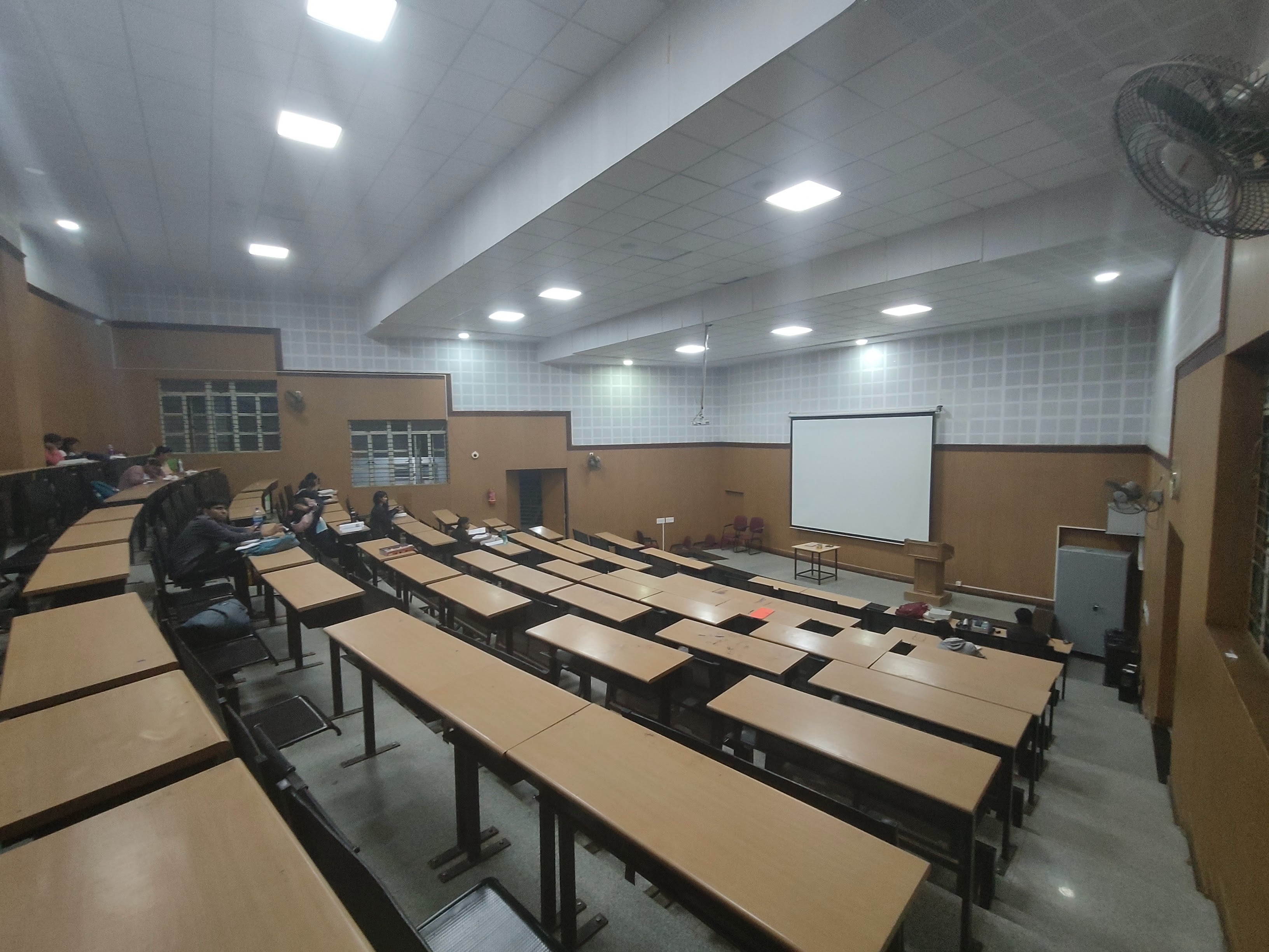 Hassan Institute of Medical Sciences, Hassan

 campus view 6