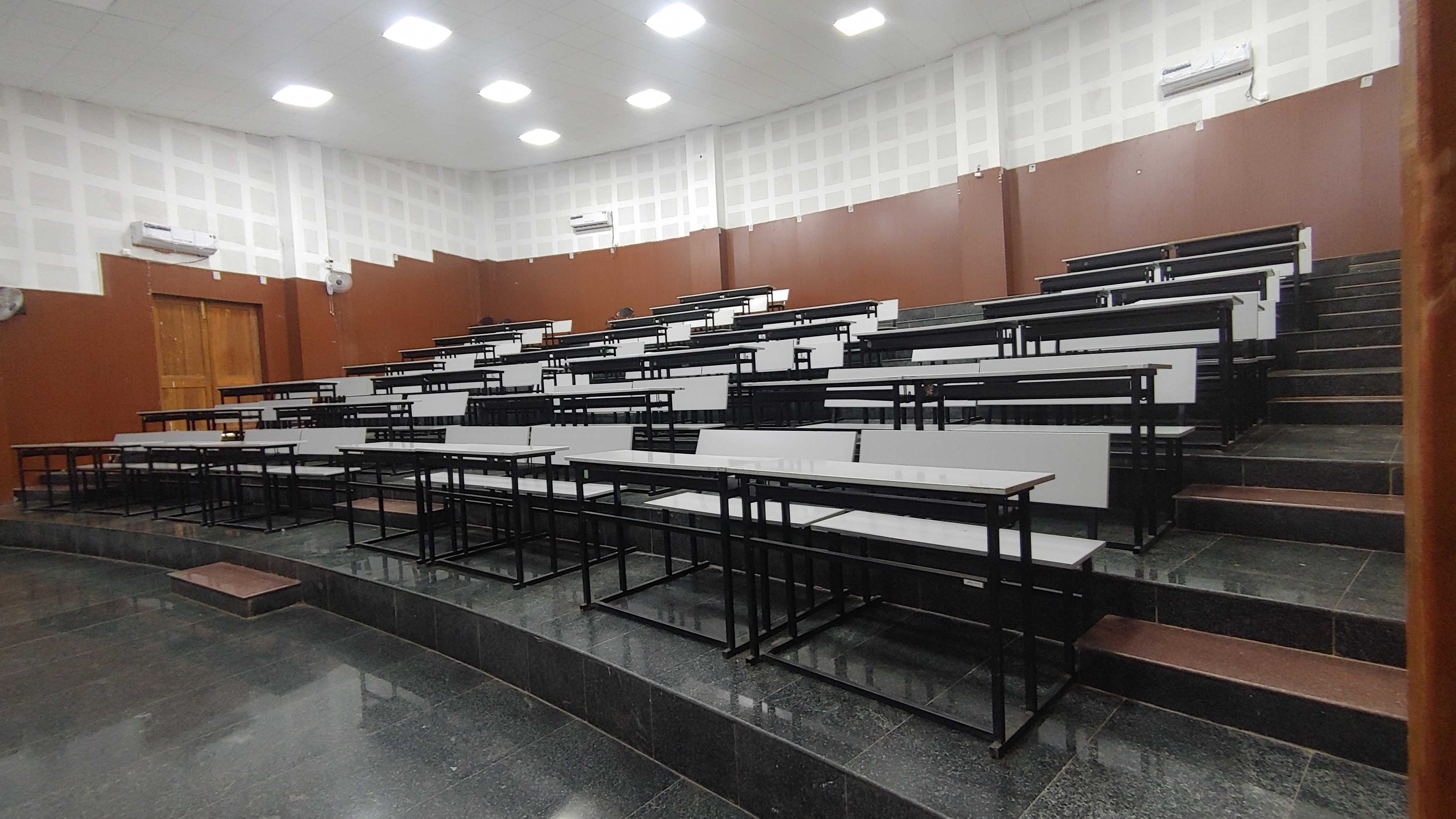 Gadag Institute of Medical Sciences, Mallasamudra, Mulgund Road, Gadag

 campus view 2