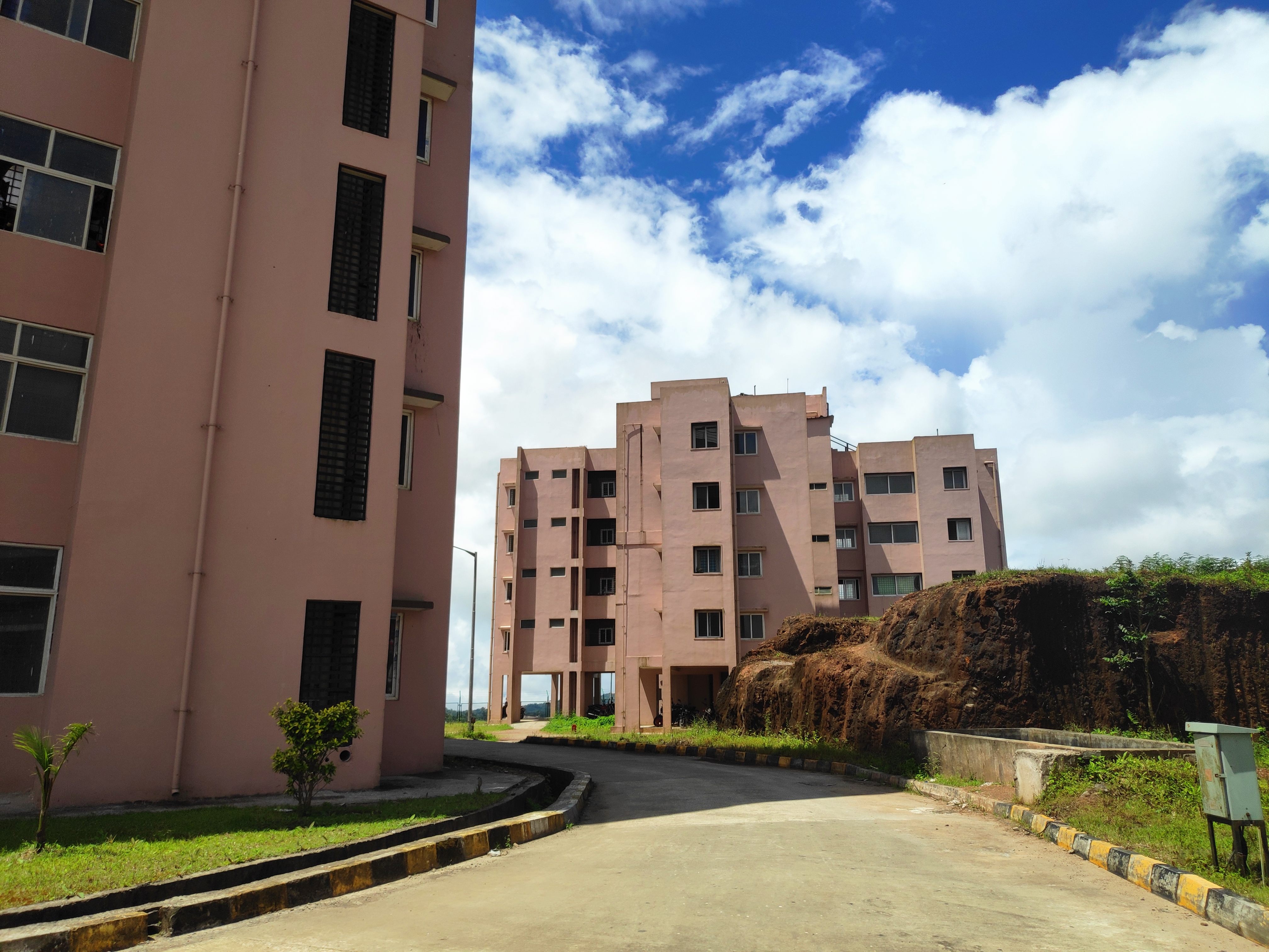 Kodagu Institute of Medical Sciences, Kodagu

 campus view 9
