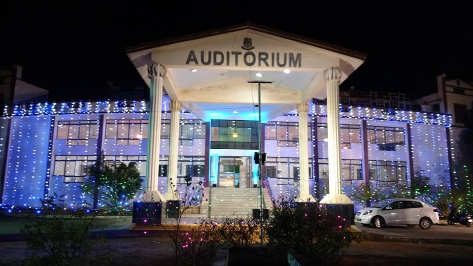 Coimbatore Medical College, Coimbatore

 campus view 4