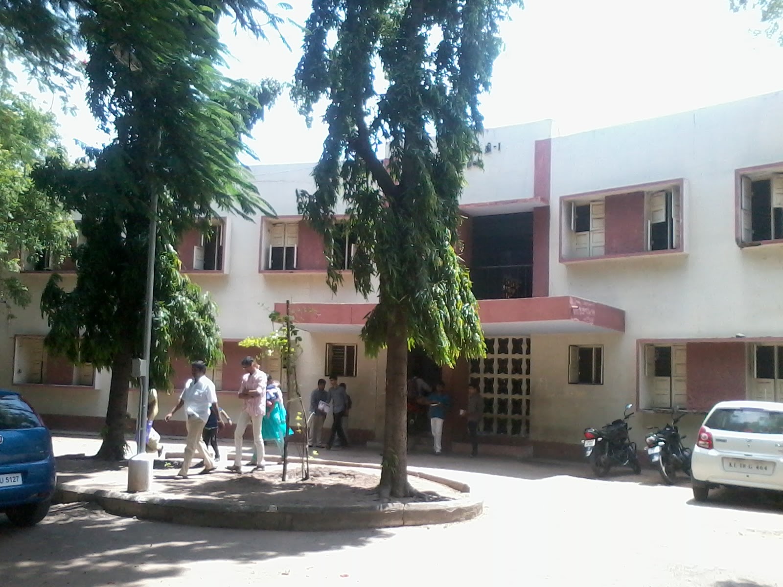Coimbatore Medical College, Coimbatore

 campus view 6