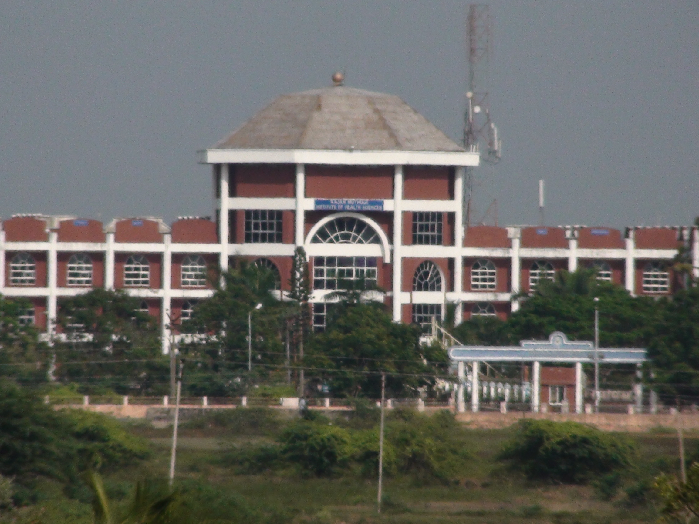 Rajah Muthiah Medical College, Annamalainagar

 campus view 8