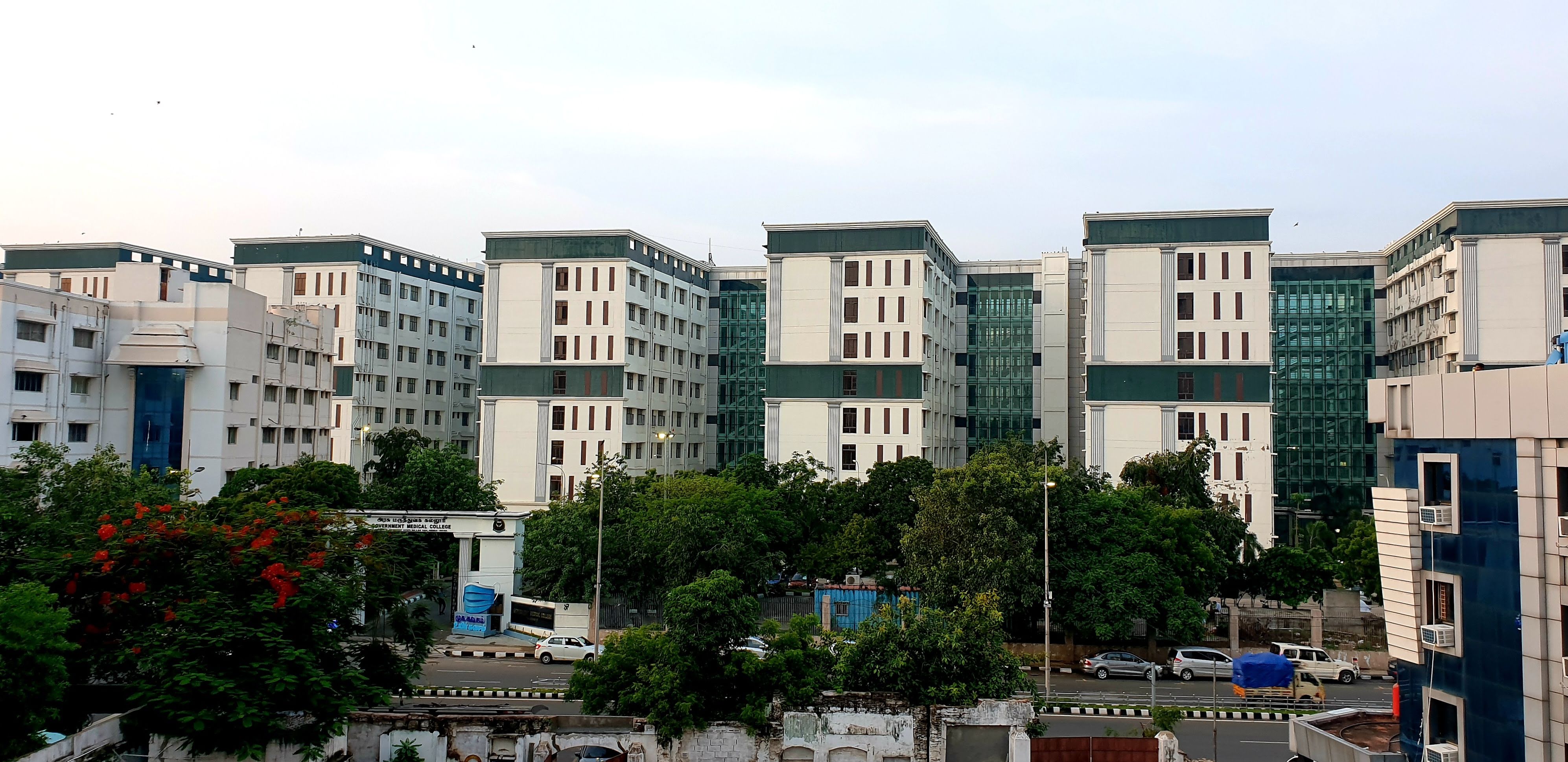 Government Medical College, Omandurar

 campus view 6