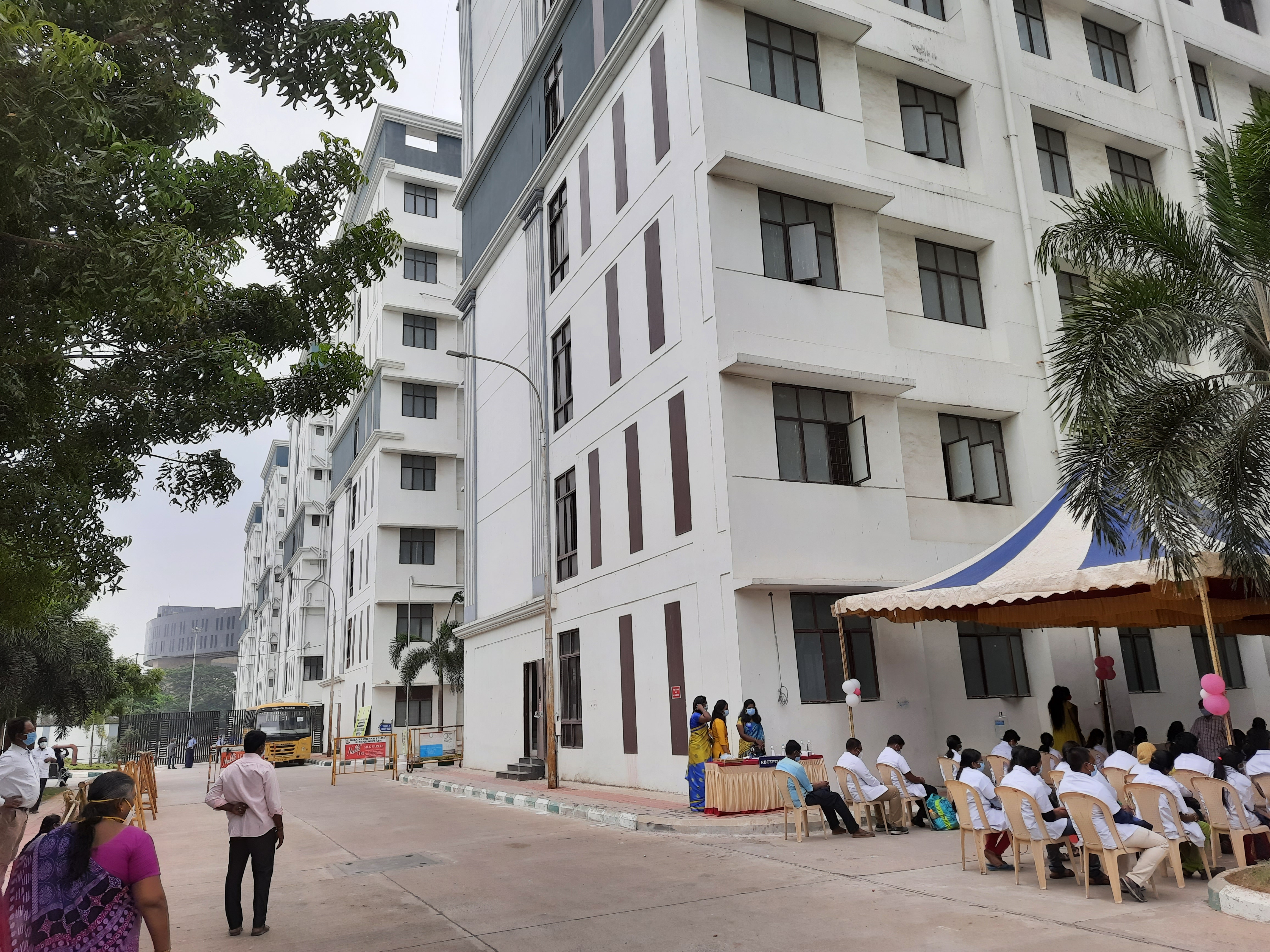 Government Medical College, Omandurar

 campus view 13