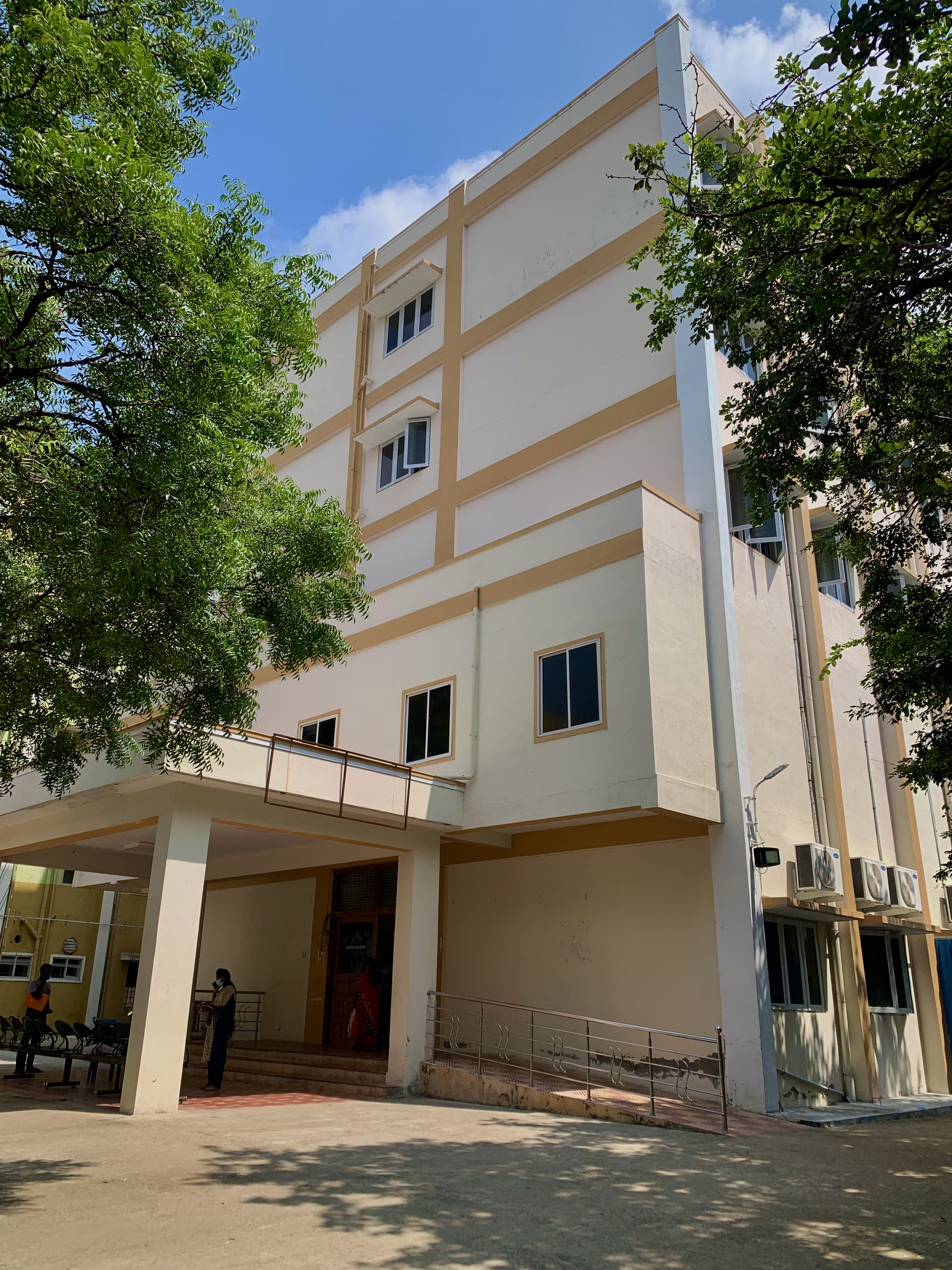 Government Vellore Medical College, Vellore

 campus view 8