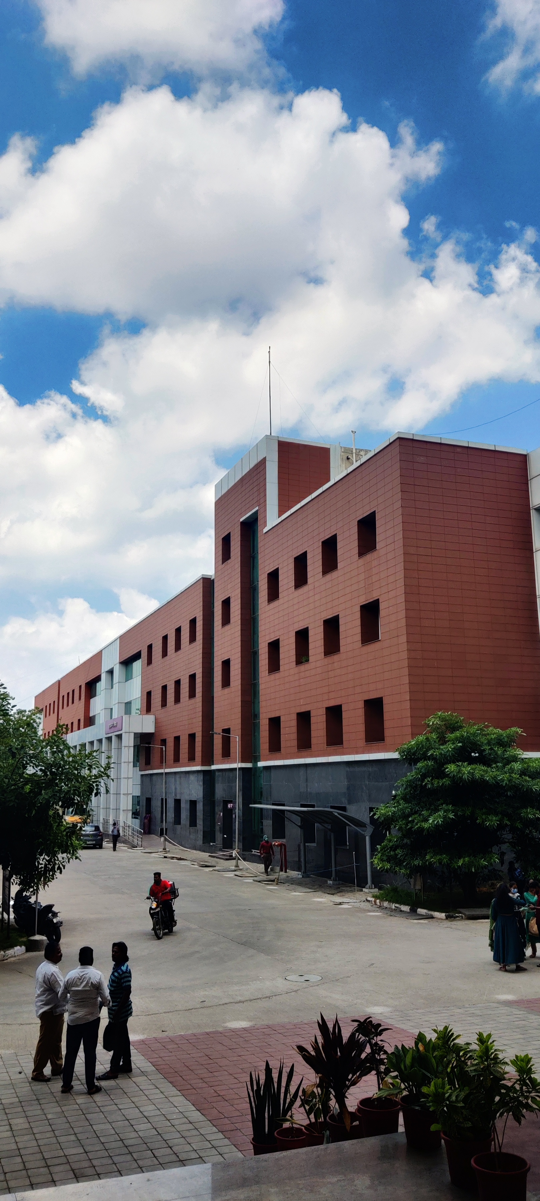 ESI-PGIMSR,ESI Hospital,K.K Nagar,Chennai

 campus