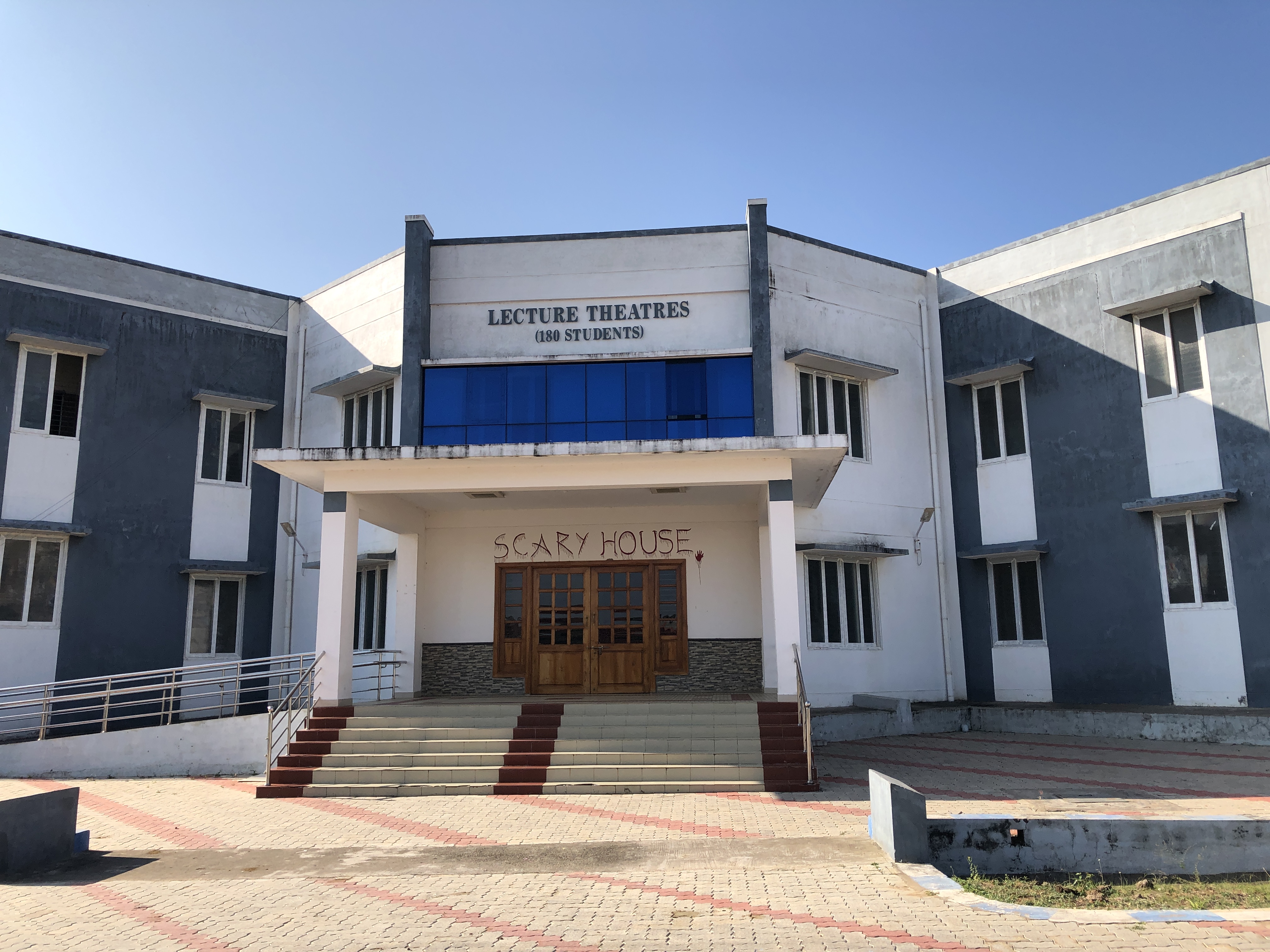 Government Medical College, Pudukottai, Tamil Nadu

 campus view 4