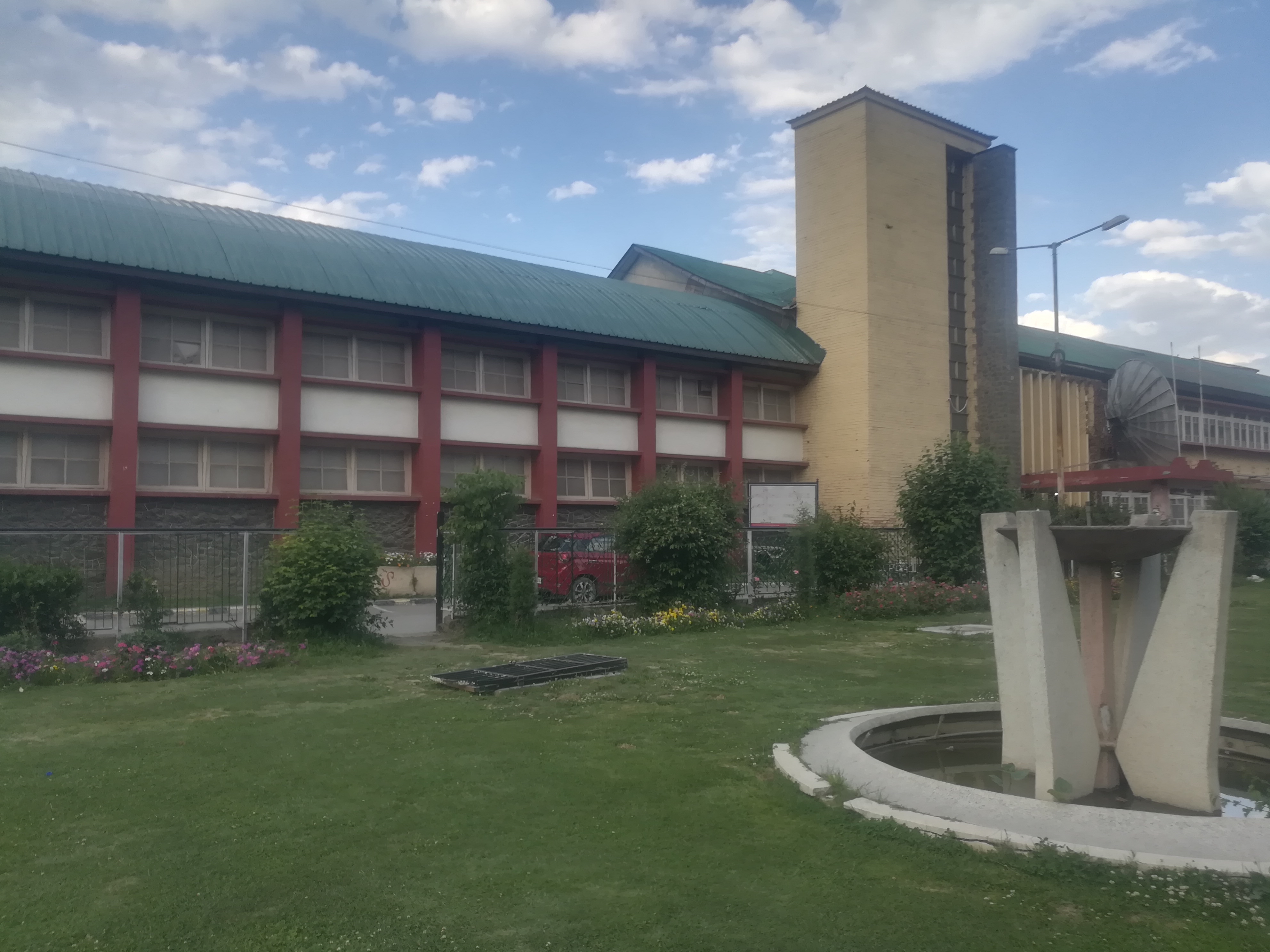 Government Medical College, Srinagar campus