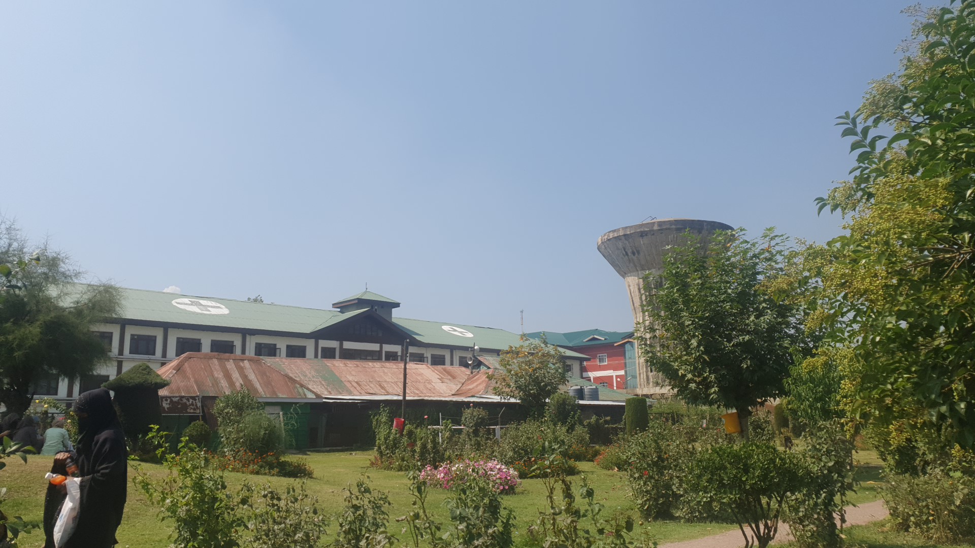 Government Medical College, Srinagar campus view 3