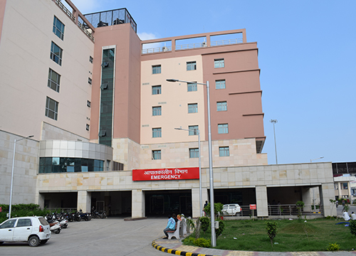 Kalpana Chawala Govt. Medical College, Karnal campus view 1