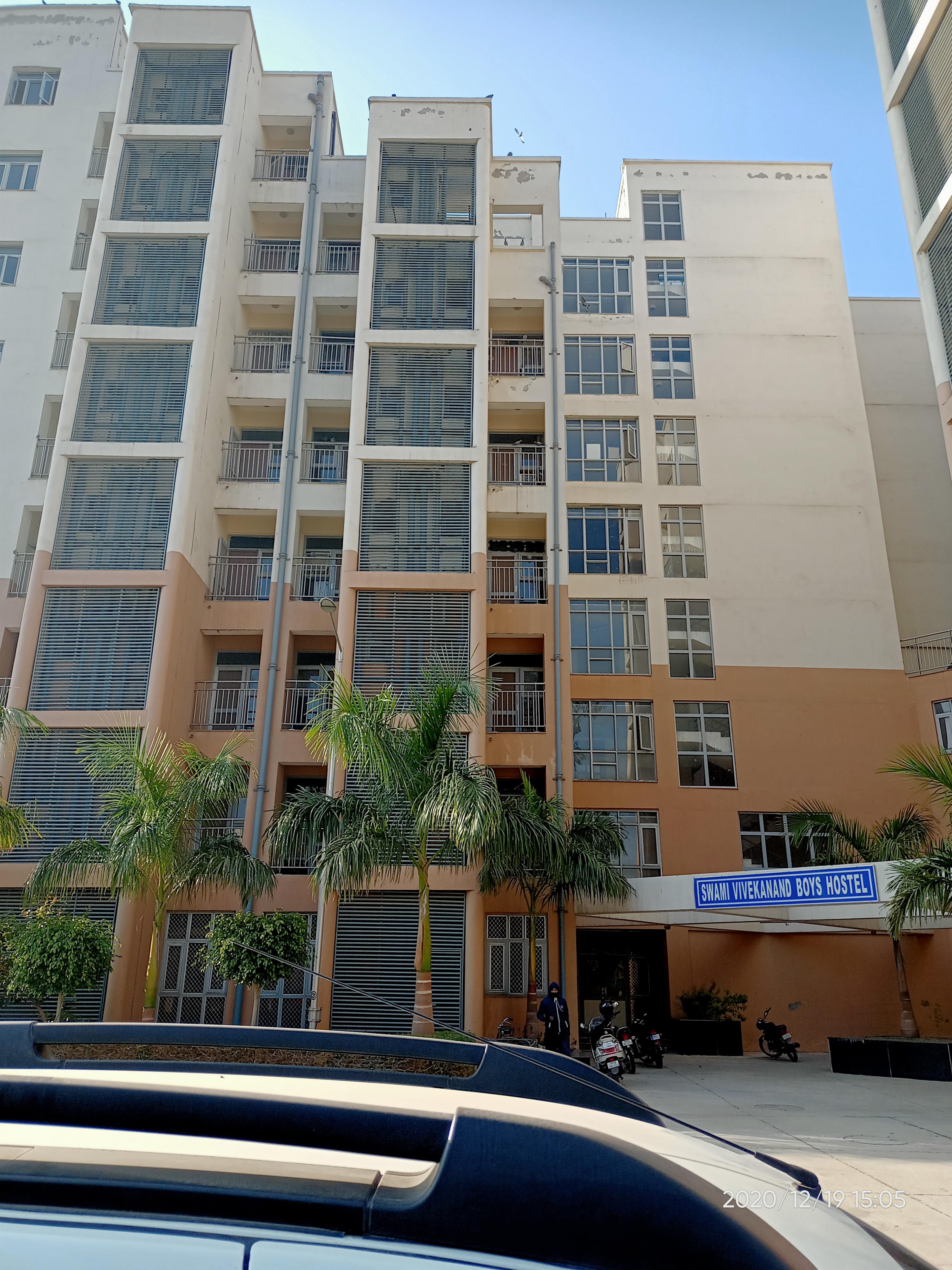 Kalpana Chawala Govt. Medical College, Karnal campus view 4