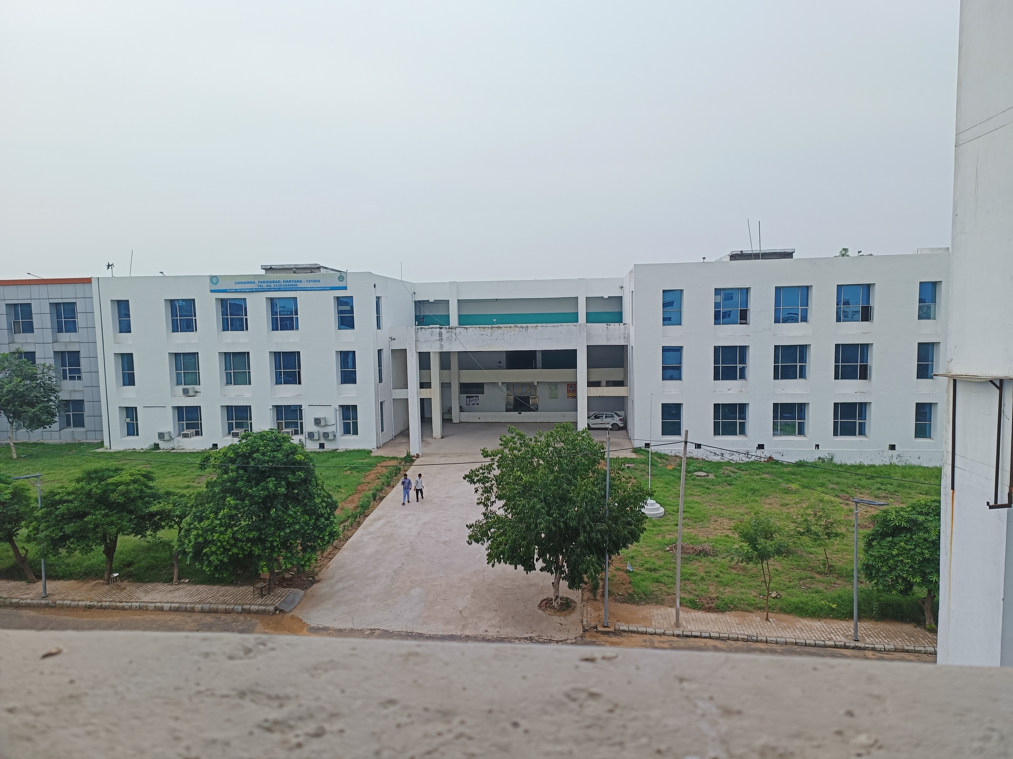 Shri Atal Bihari Vajpayee Government Medical College, Faridabad campus view 2