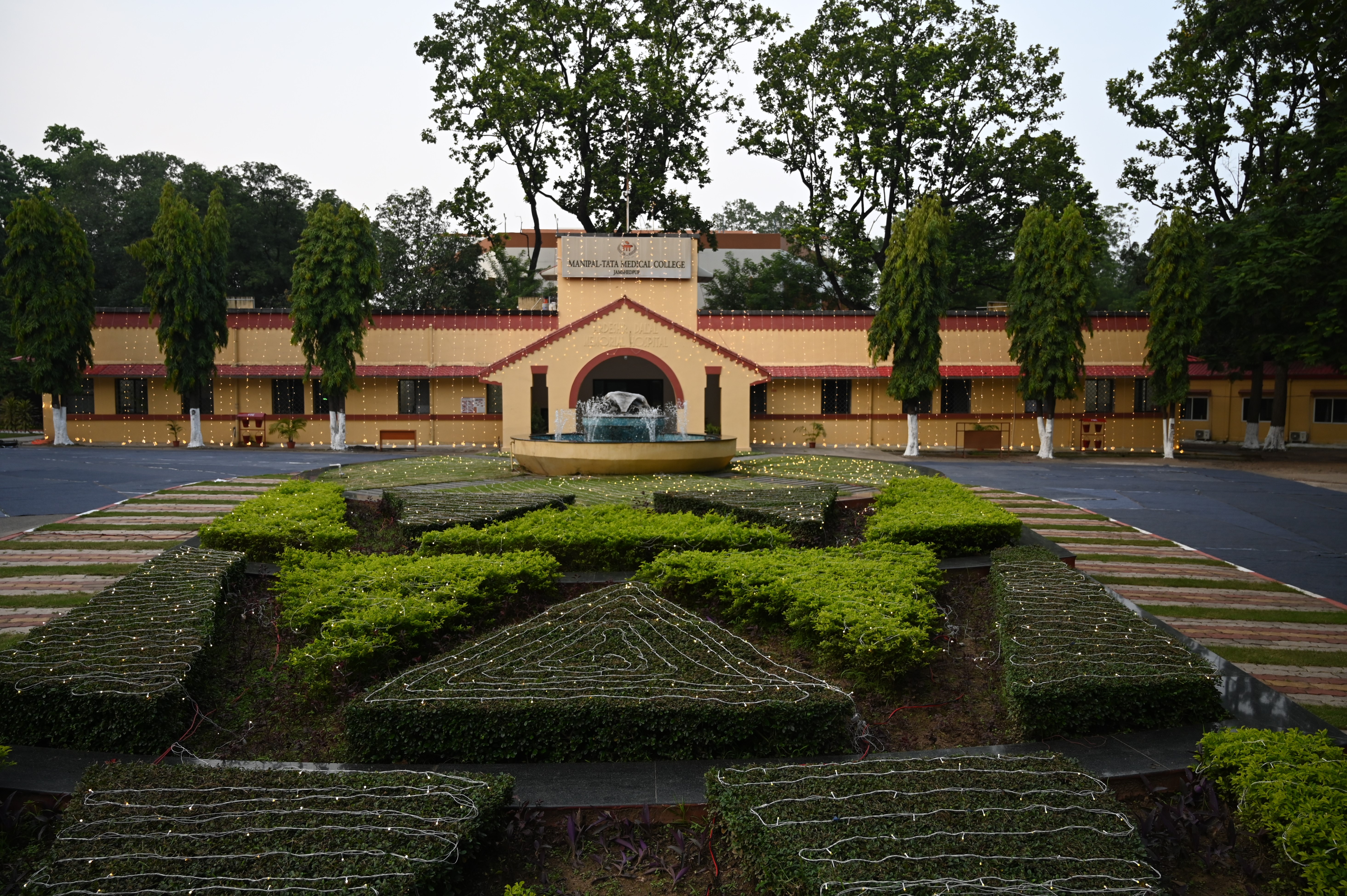 Manipal Tata Medical College, Jameshedpur campus view 9