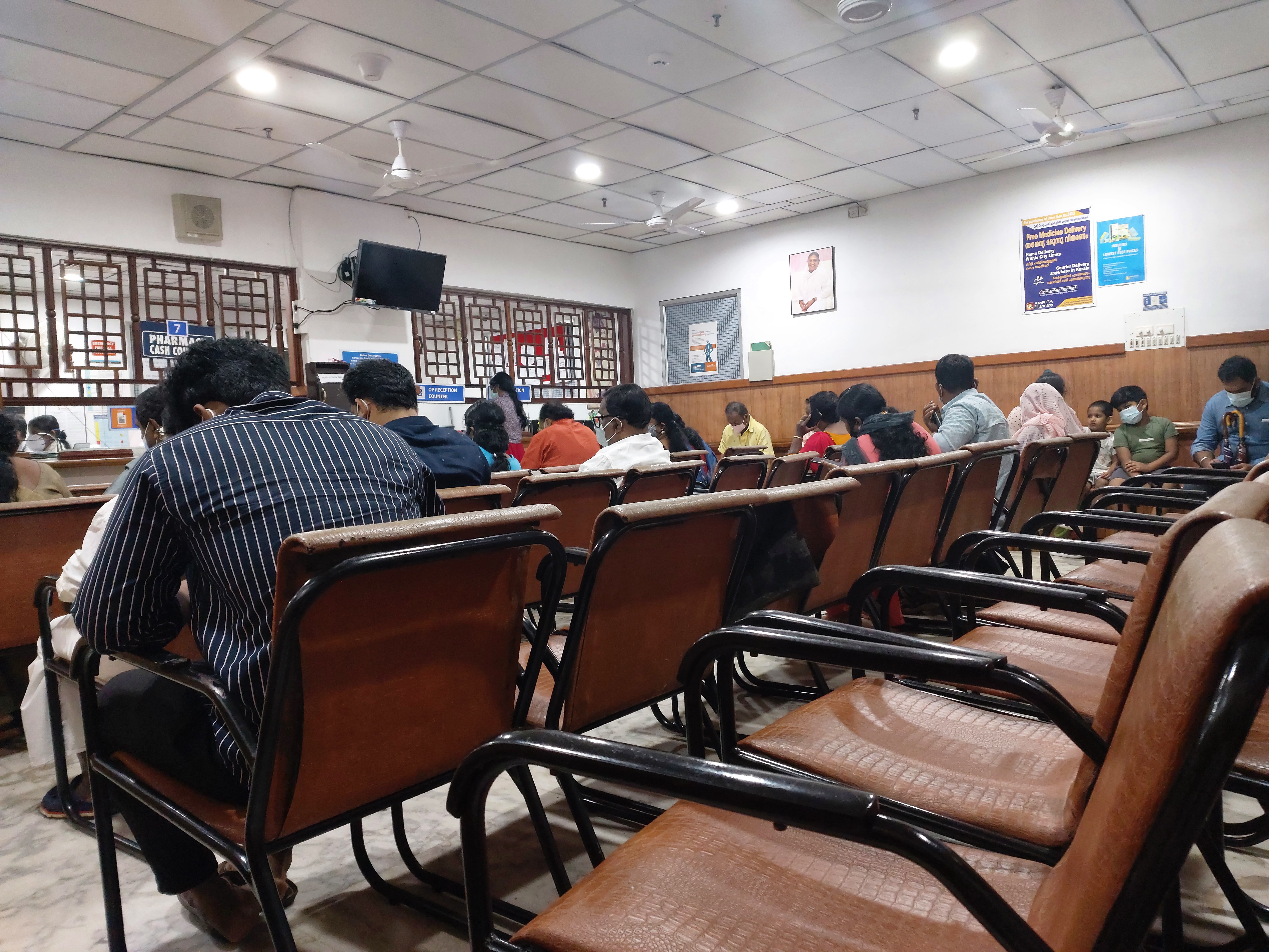 Amrita School of Medicine, Elamkara, Kochi campus view 9