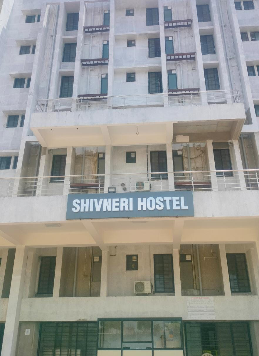 Datta Meghe Medical College, Nagpur campus view 11