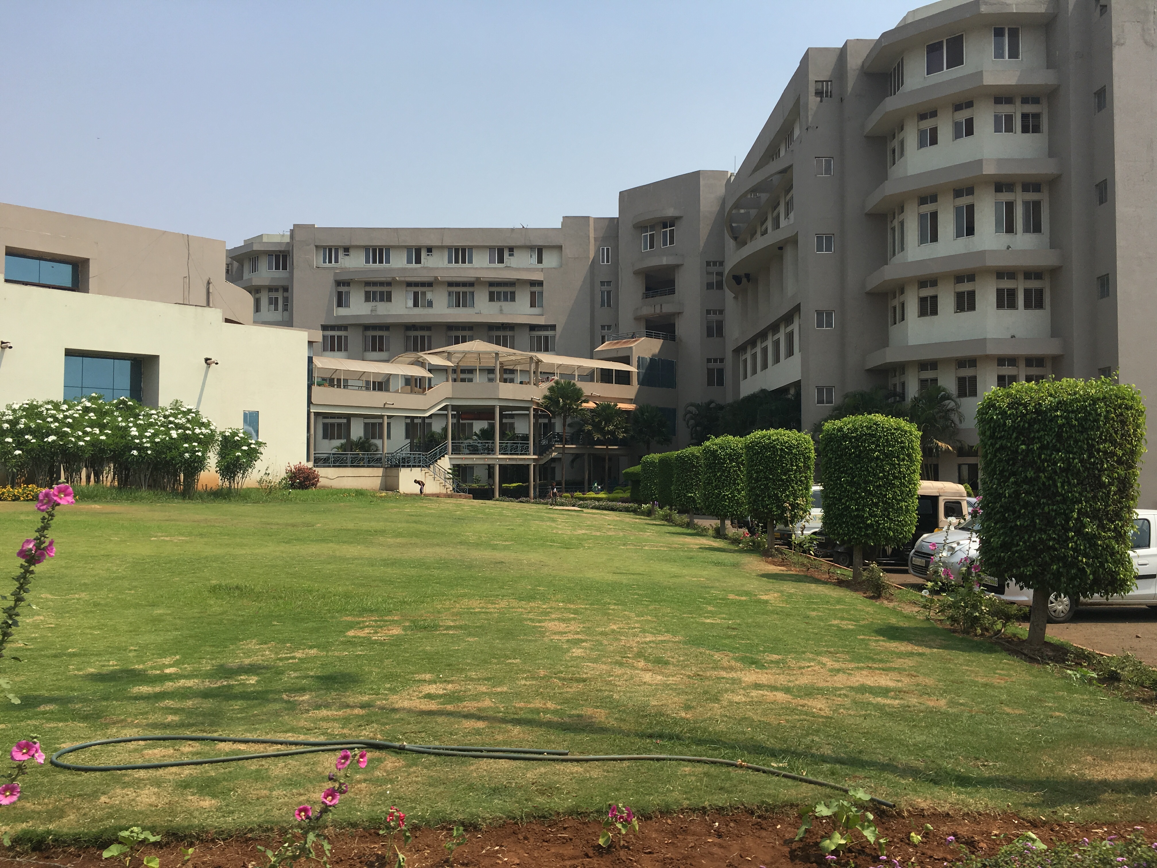 Dr. D Y Patil Medical College, Kolhapur campus view 9