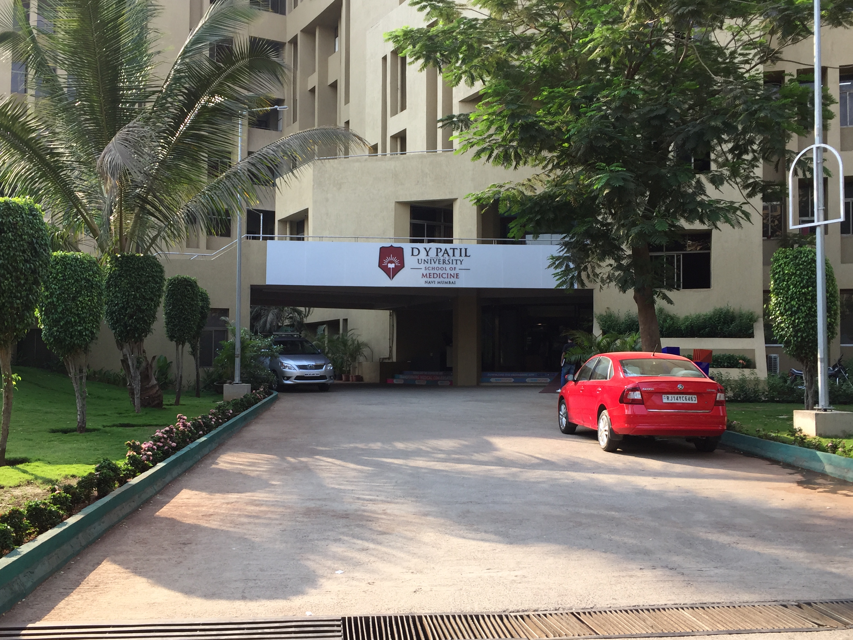 Padmashree Dr. D.Y.Patil Medical College, Navi Mumbai campus view 9