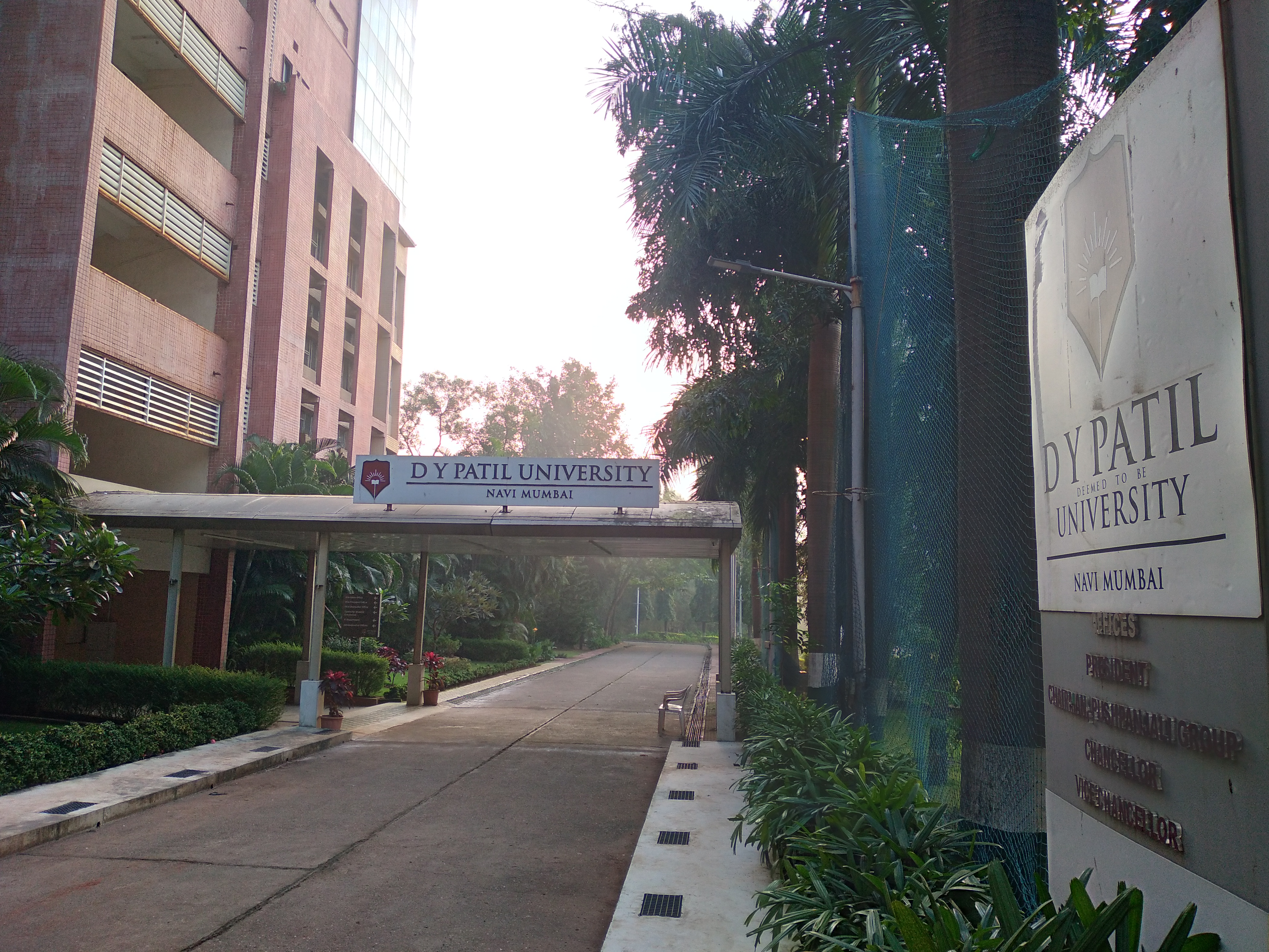 Padmashree Dr. D.Y.Patil Medical College, Navi Mumbai campus view 11