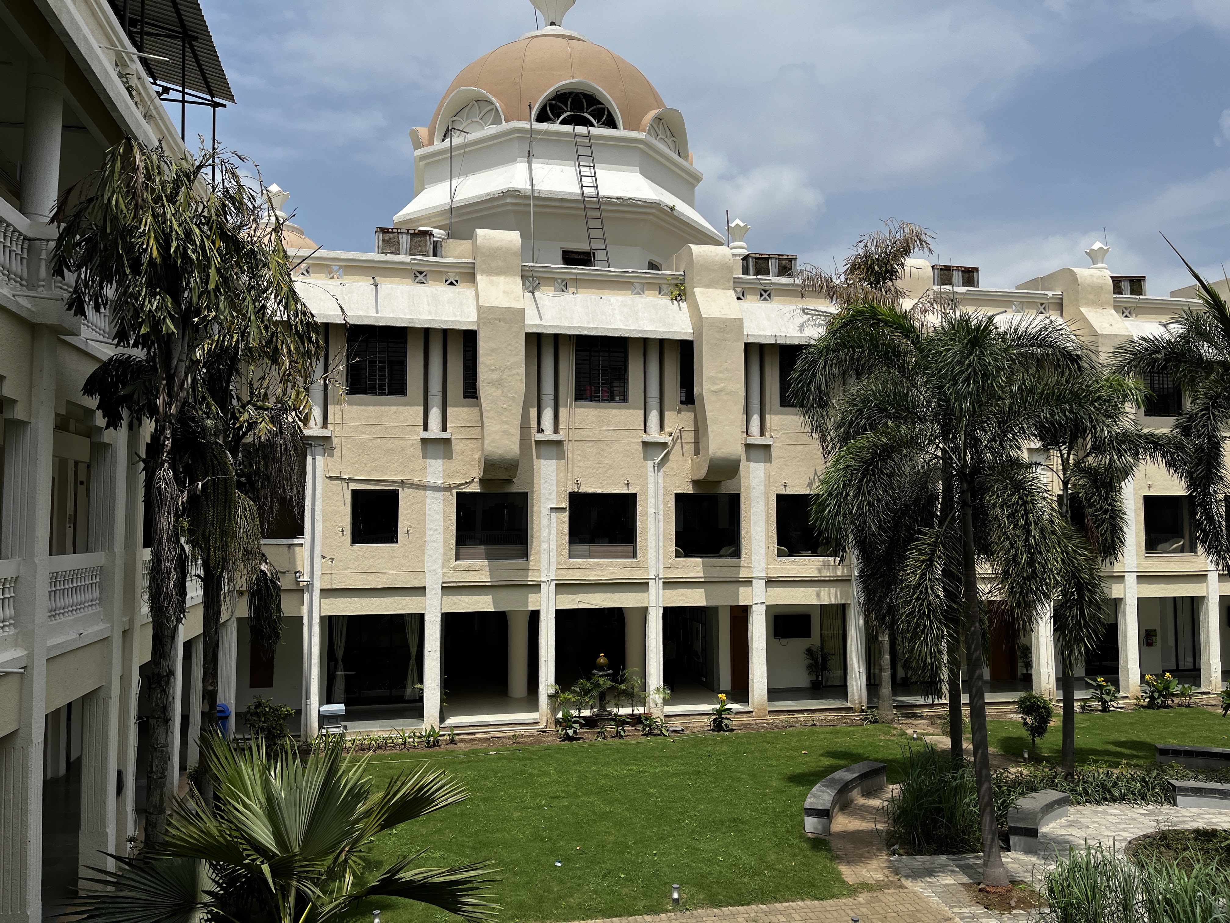 Jawaharlal Nehru Medical College, Sawangi (Meghe), Wardha campus view 17