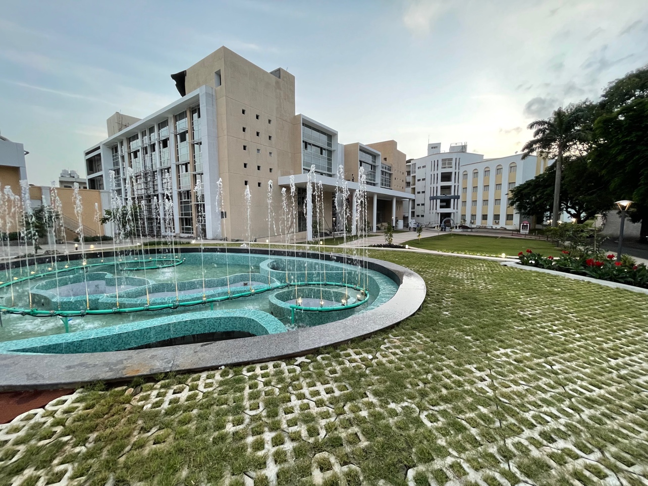 Krishna Institute of Medical Sciences, Karad campus view 6