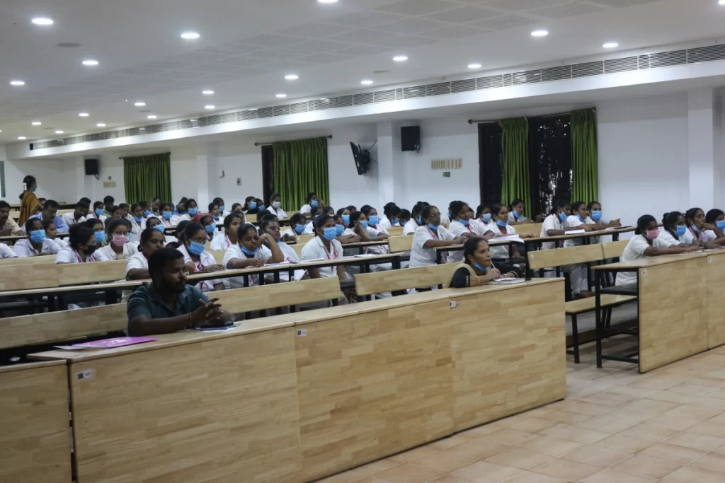 Aarupadai Veedu Medical College, Pondicherry campus view 1