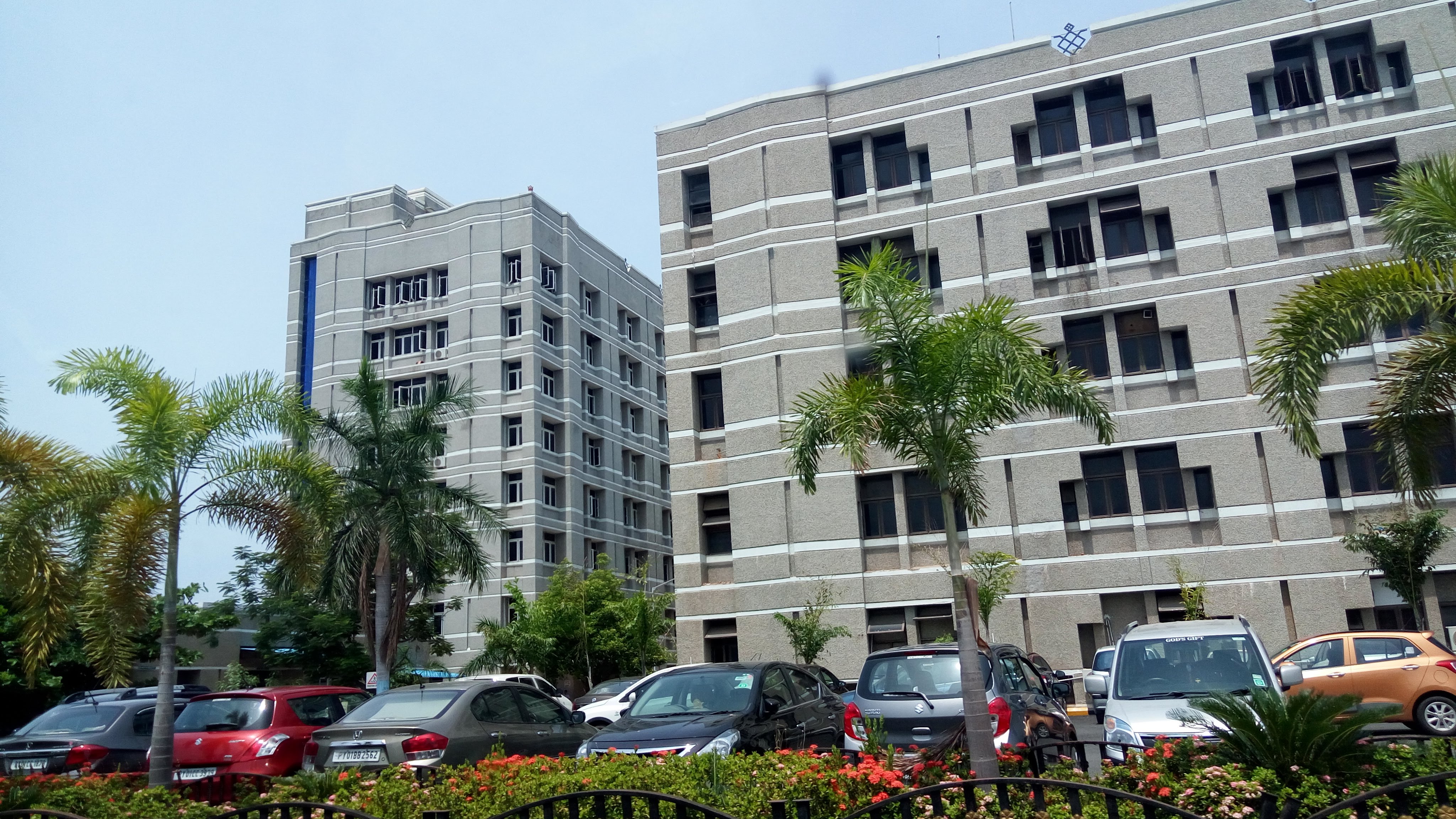 Mahatma Gandhi Medical College & Research Institute, Pondicherry campus view 7