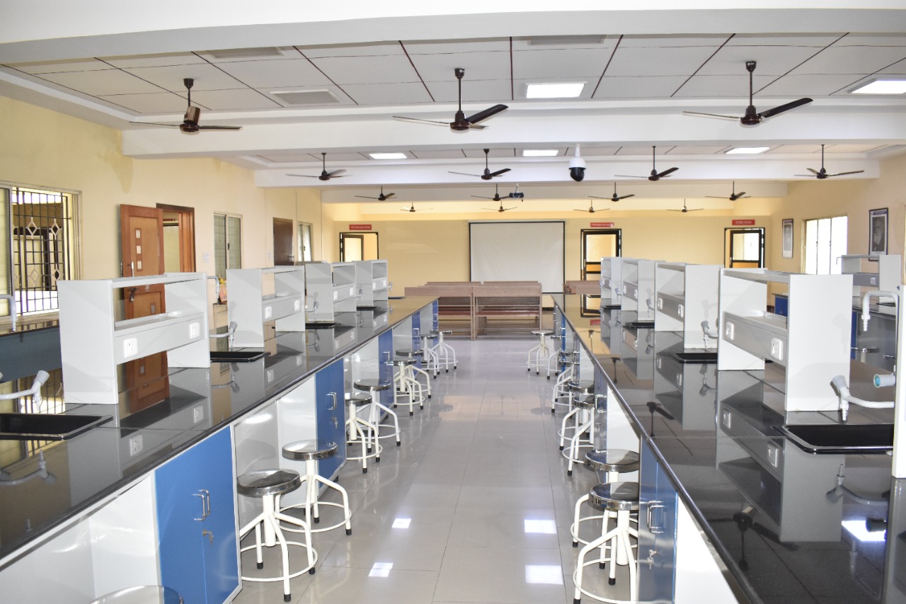 Sri Lalithambigai Medical College and Hospital, Chennai campus view 7