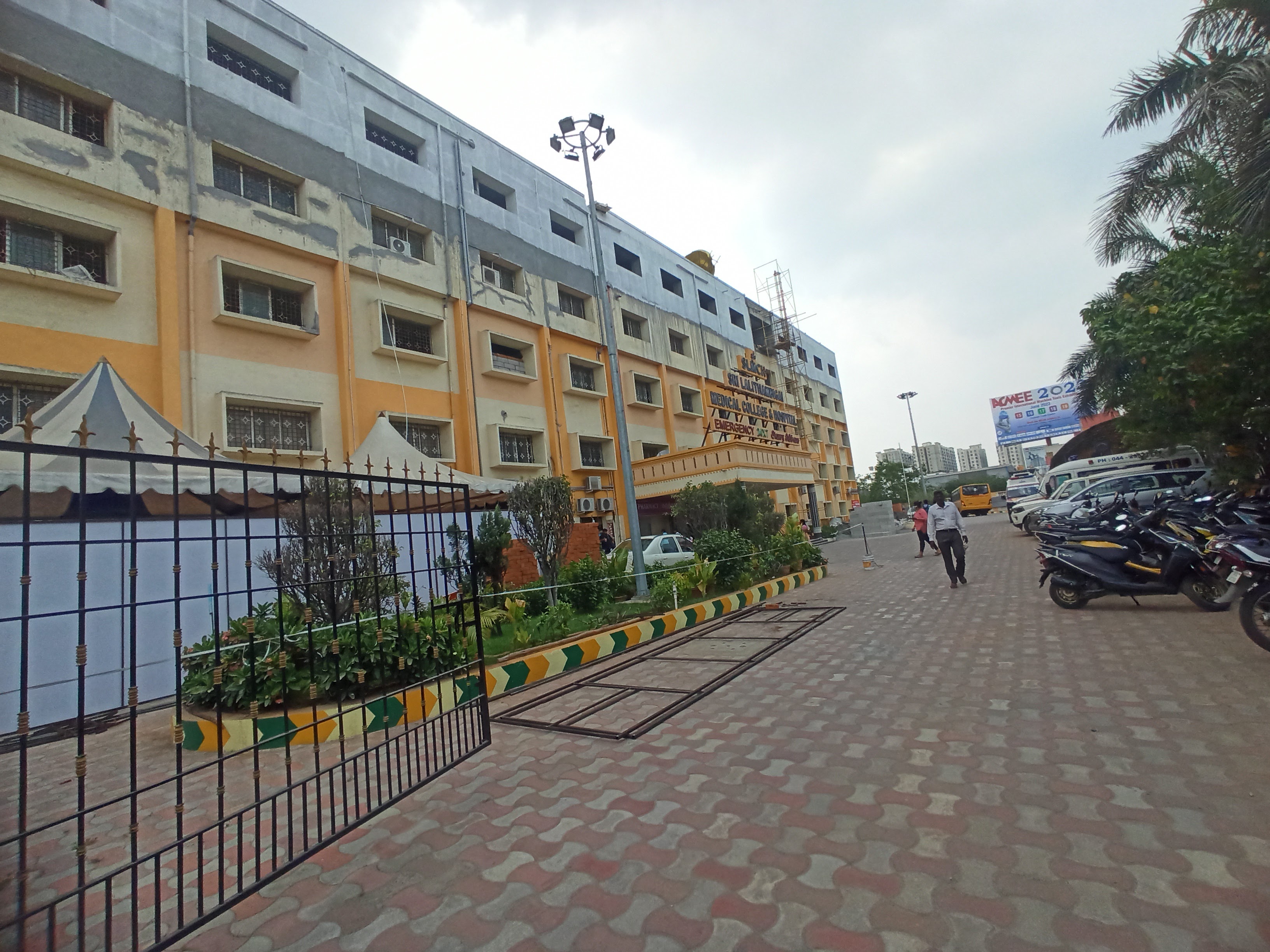 Sri Lalithambigai Medical College and Hospital, Chennai campus view 9