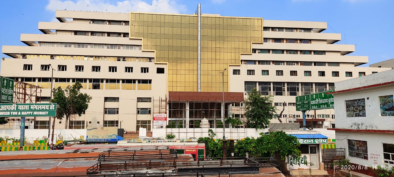 Featured image of college