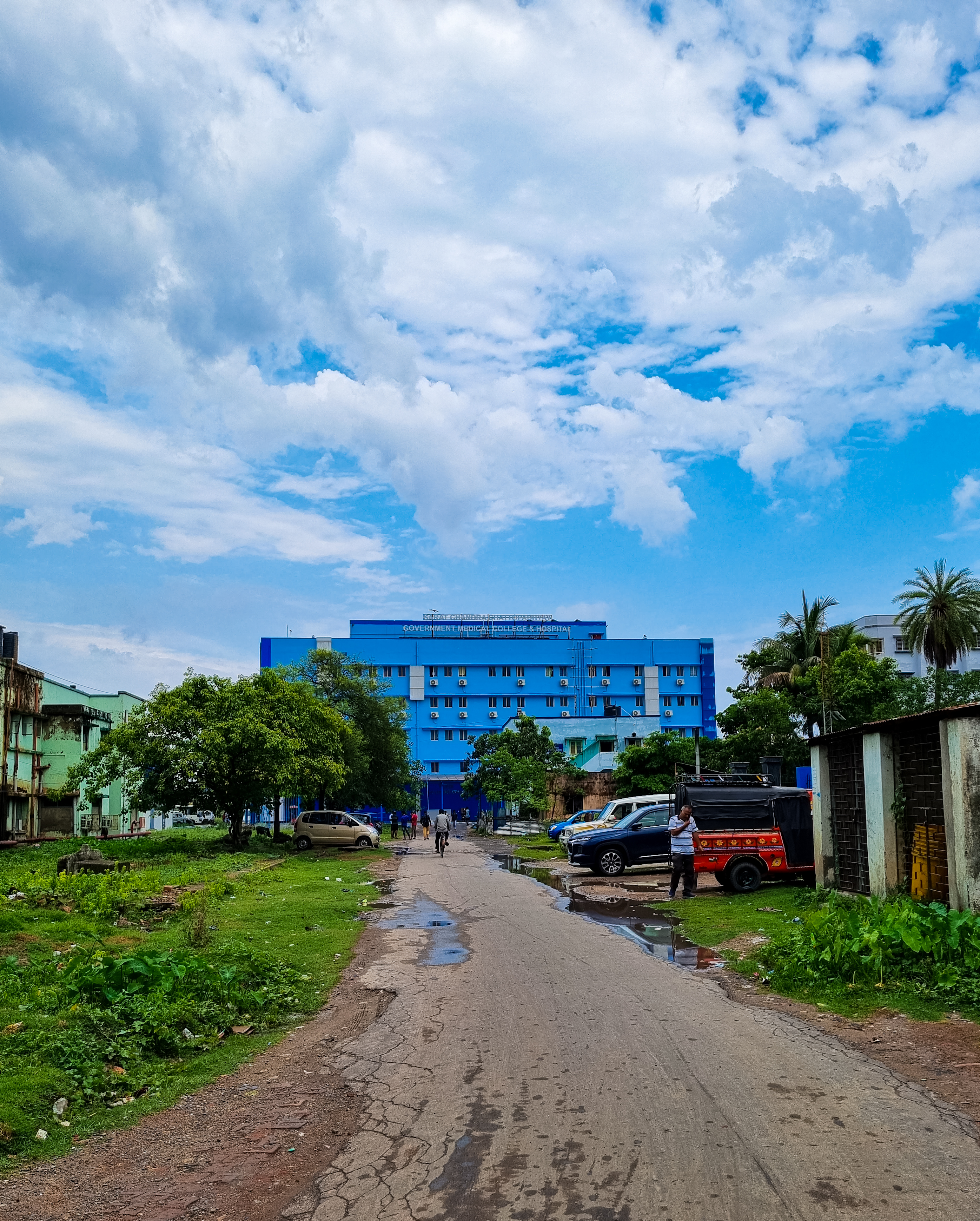 Sarat Chandra Chattopadhyay Government Medical College & Hospital, Howrah campus view 2